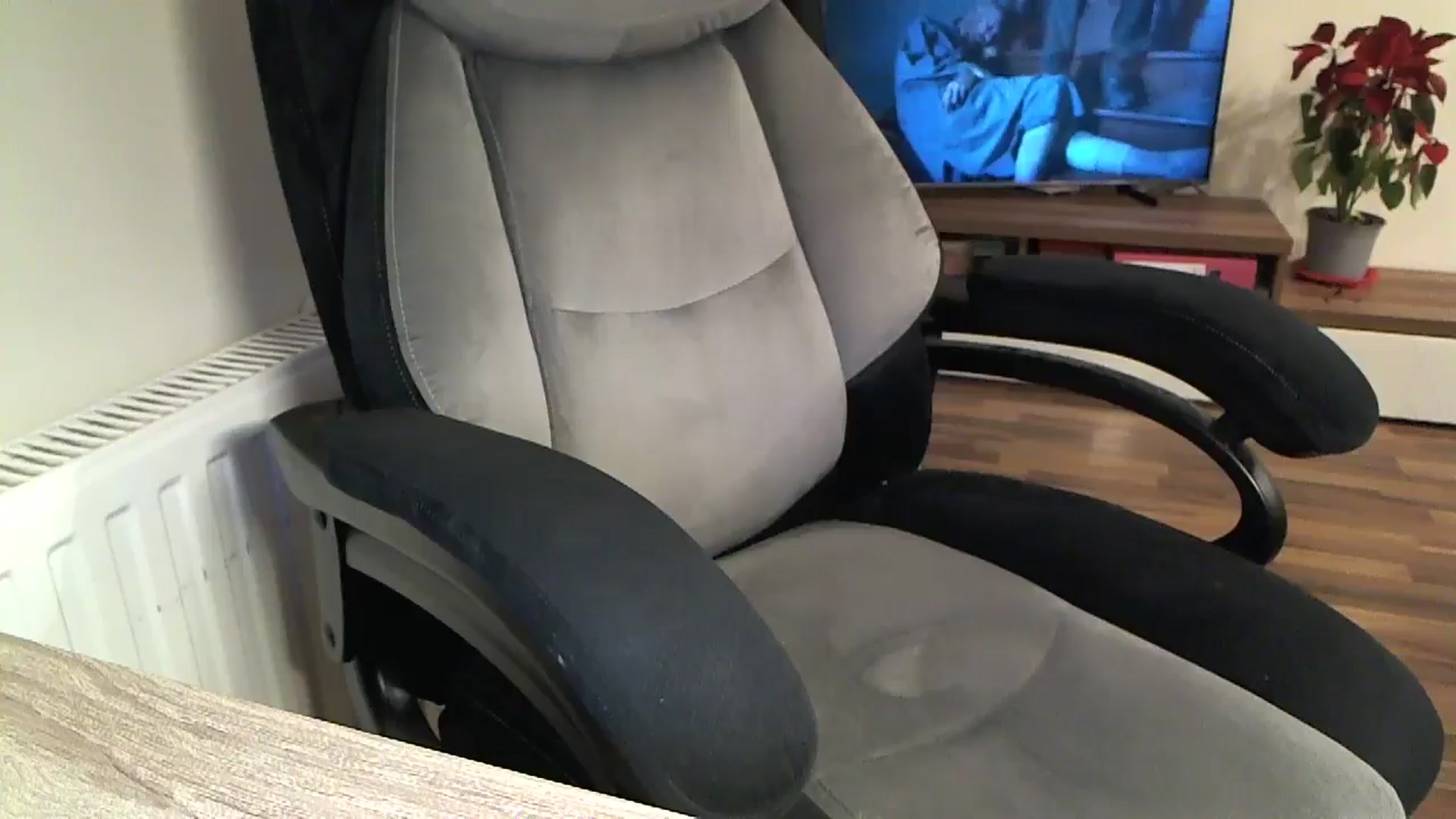 Gallery image thumbnail from Heaven_hot's myfreecams stream on, 01/12/2025, 15:00 image 1 of 20
