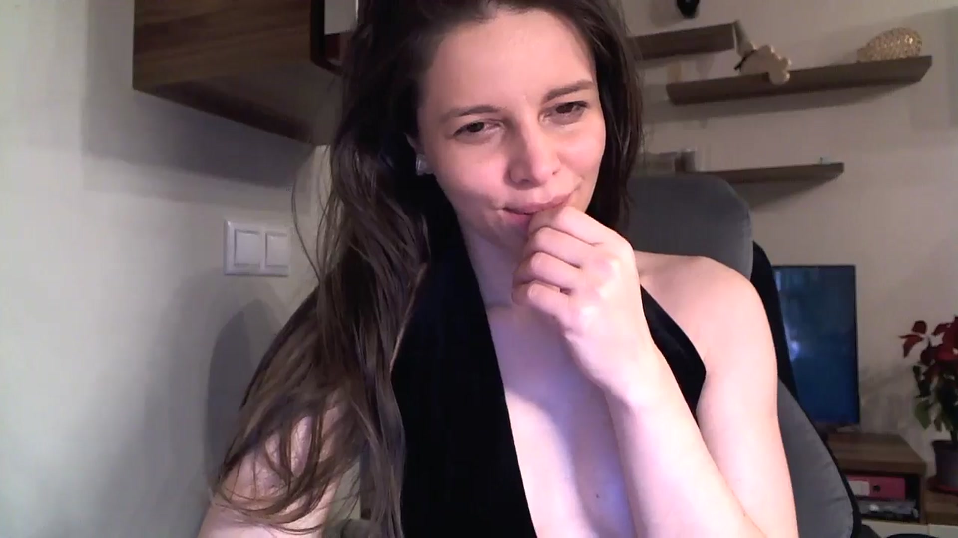 Gallery image thumbnail from Heaven_hot's myfreecams stream on, 01/12/2025, 15:54 image 15 of 20