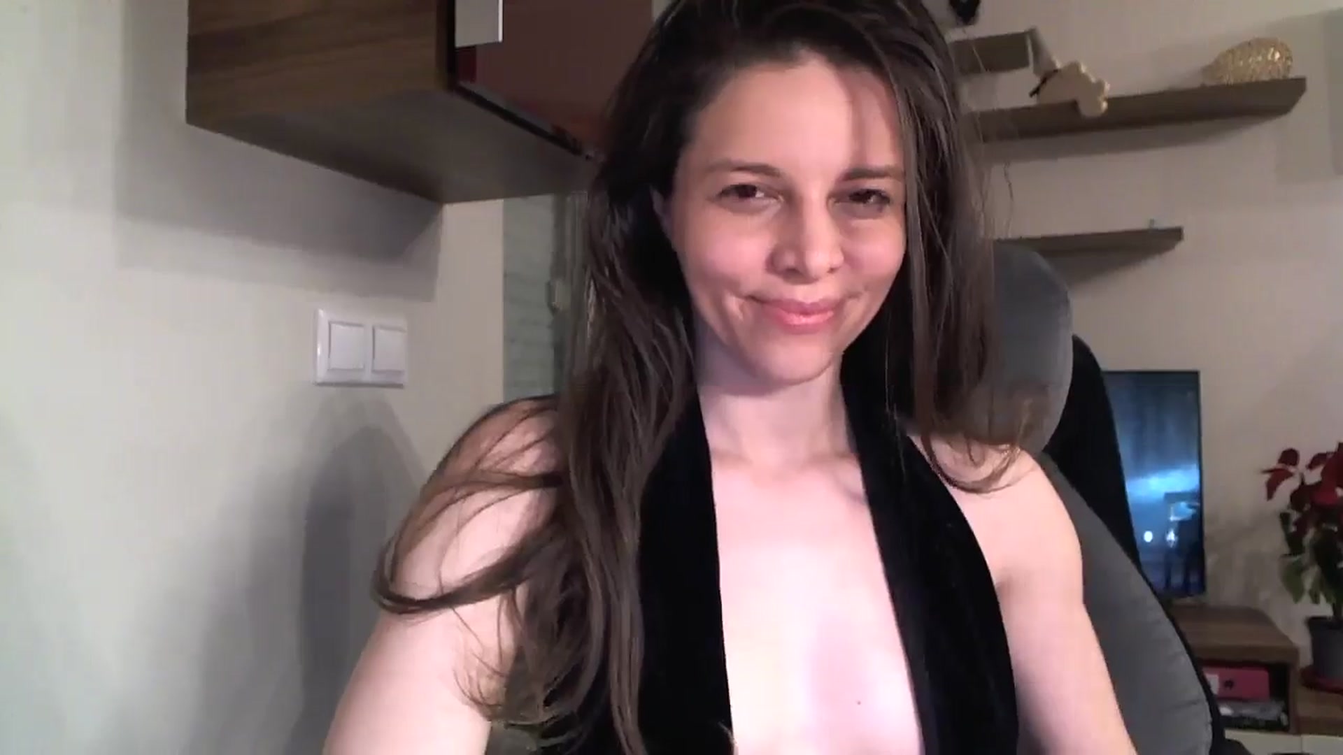 Gallery image thumbnail from Heaven_hot's myfreecams stream on, 01/12/2025, 15:54 image 19 of 20