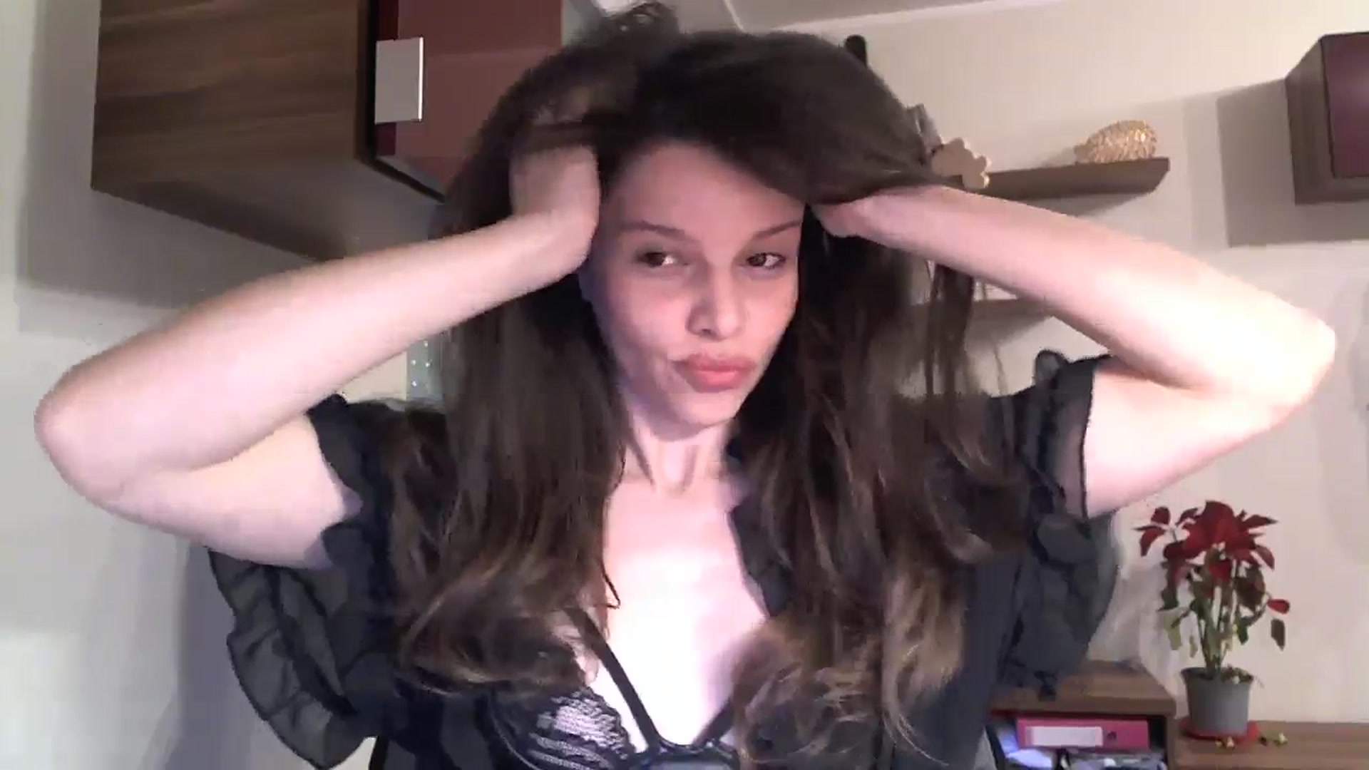Gallery image thumbnail from Heaven_hot's myfreecams stream on, 01/15/2025, 08:06 image 17 of 20