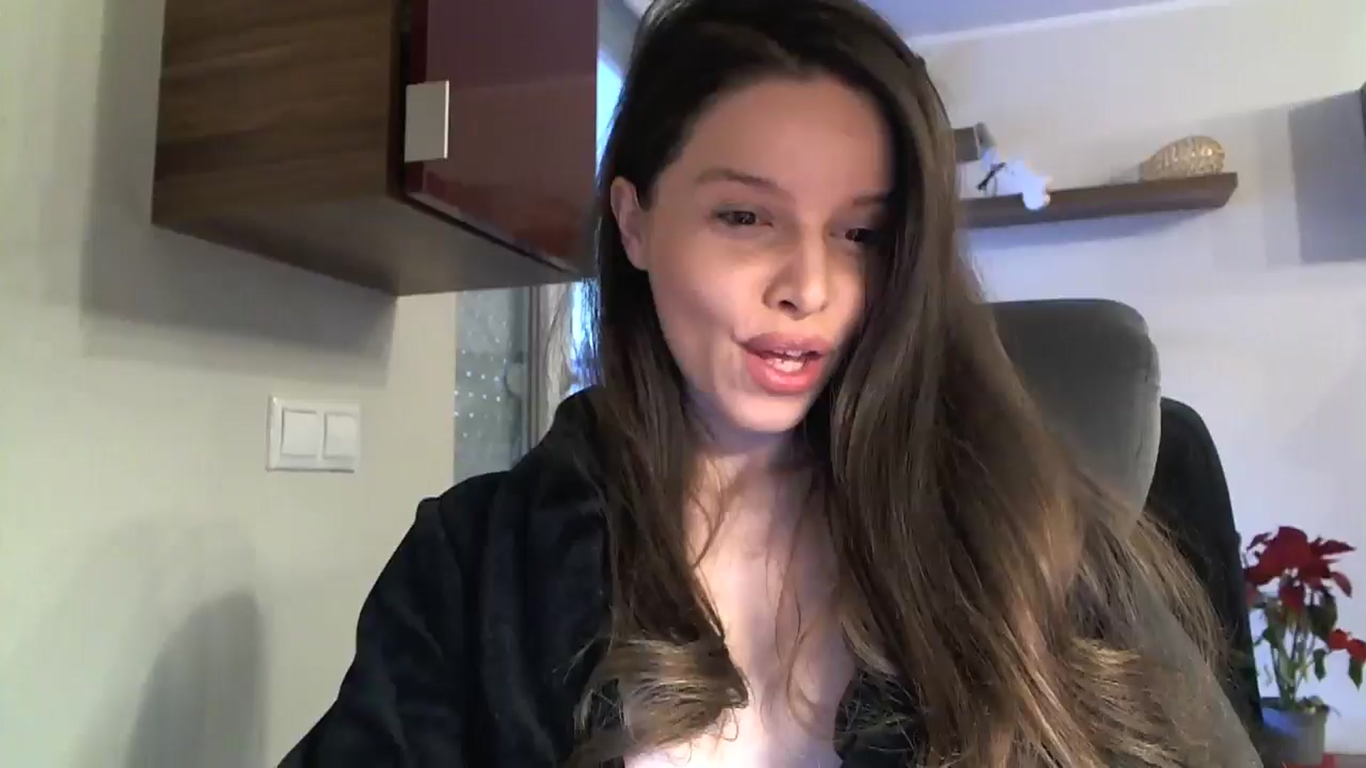 Gallery image thumbnail from Heaven_hot's myfreecams stream on, 01/15/2025, 14:35 image 1 of 20