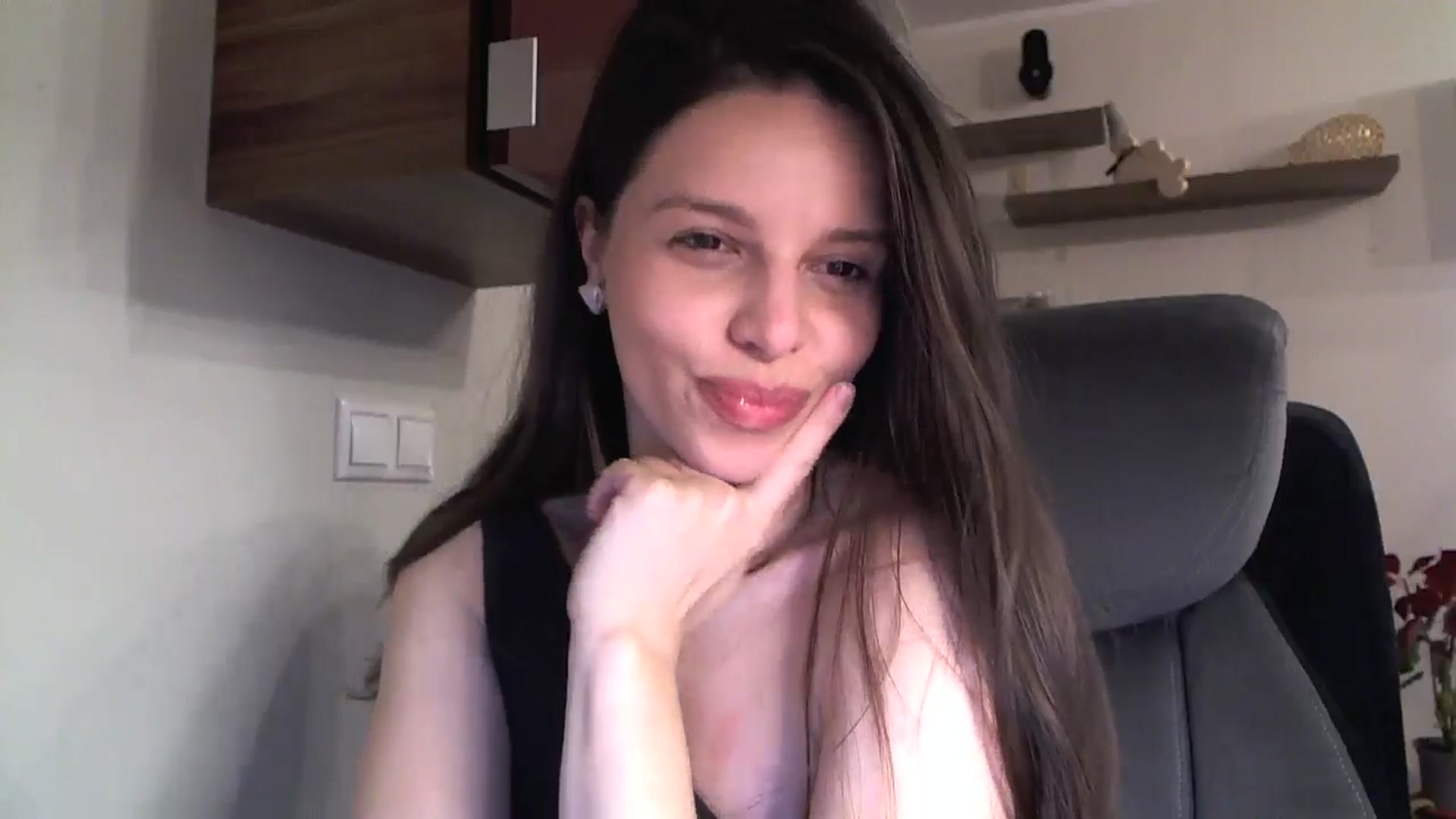 Gallery image thumbnail from Heaven_hot's myfreecams stream on, 01/16/2025, 14:46 image 3 of 20