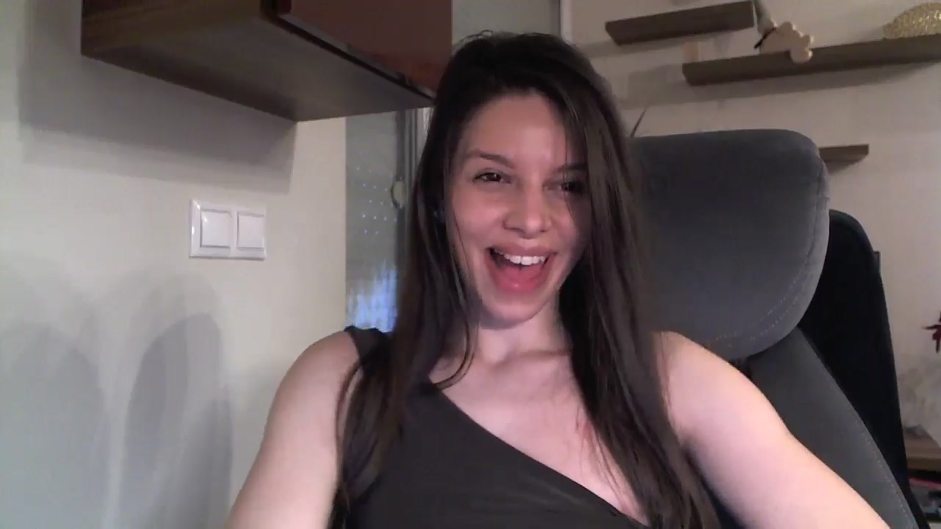 Gallery image thumbnail from Heaven_hot's myfreecams stream on, 01/16/2025, 14:46 image 12 of 20