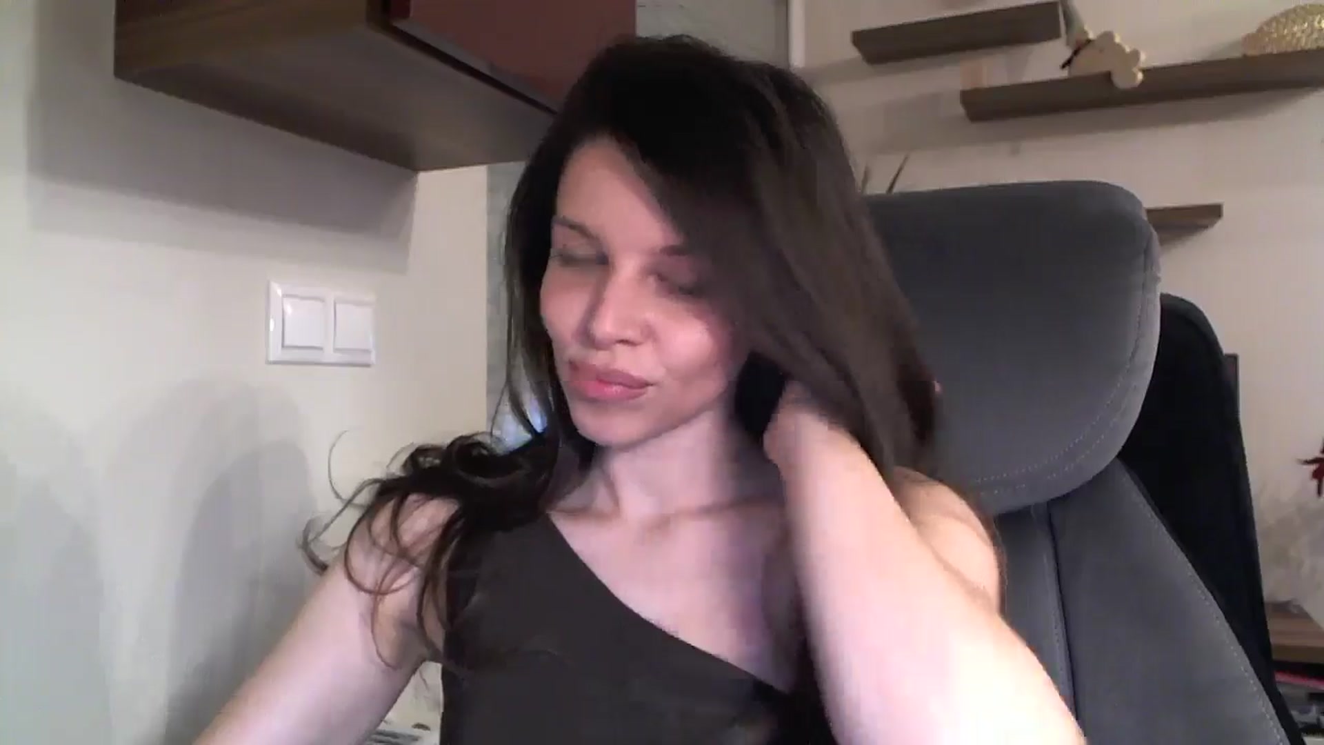 Gallery image thumbnail from Heaven_hot's myfreecams stream on, 01/16/2025, 14:46 image 15 of 20