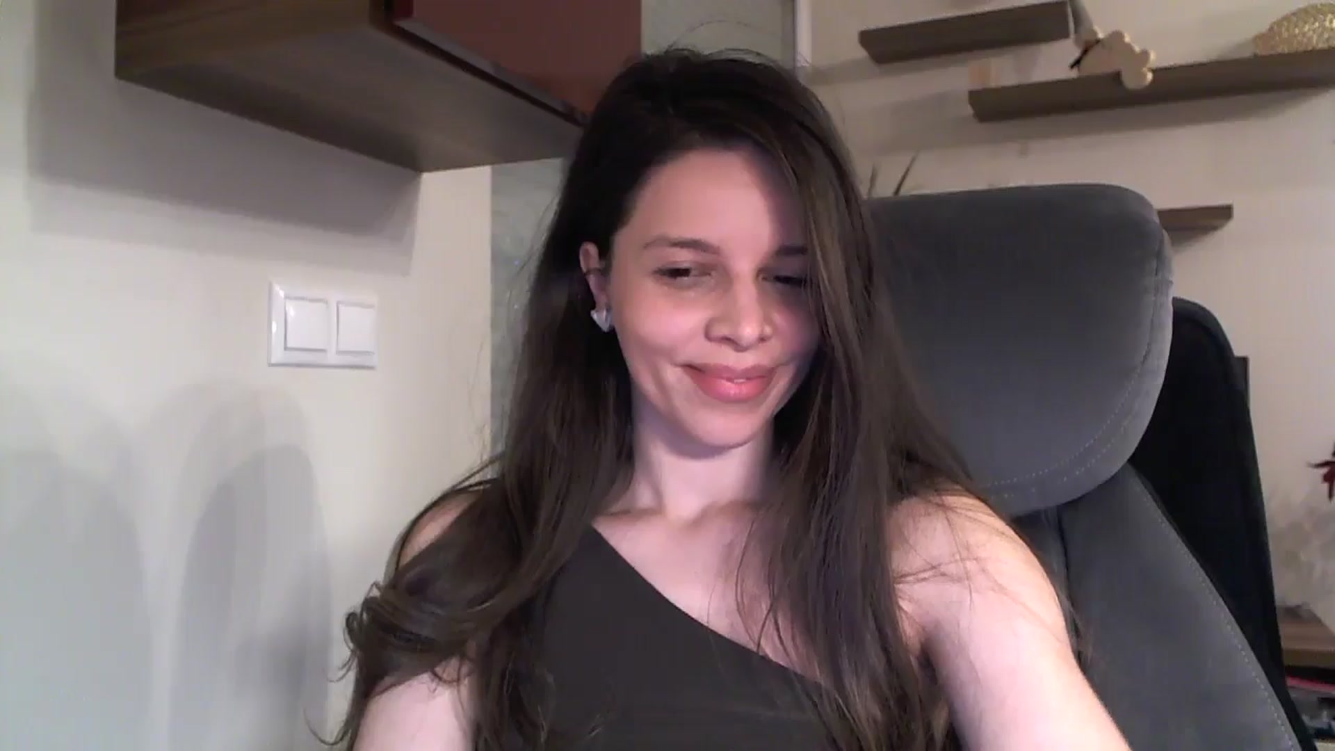 Gallery image thumbnail from Heaven_hot's myfreecams stream on, 01/16/2025, 14:46 image 17 of 20