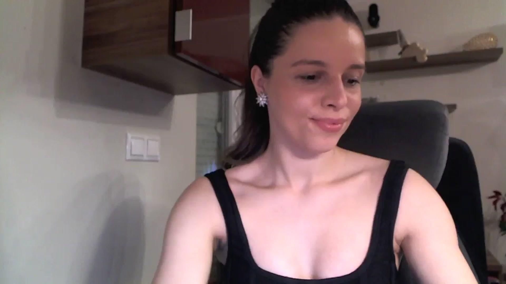 Gallery image thumbnail from Heaven_hot's myfreecams stream on, 01/17/2025, 16:14 image 18 of 20