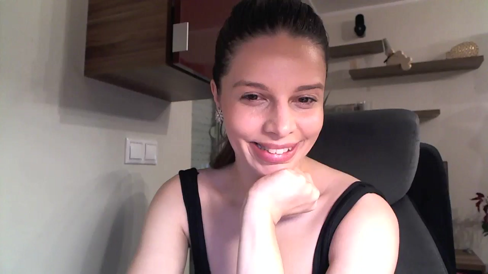 Gallery image thumbnail from Heaven_hot's myfreecams stream on, 01/17/2025, 16:14 image 16 of 20