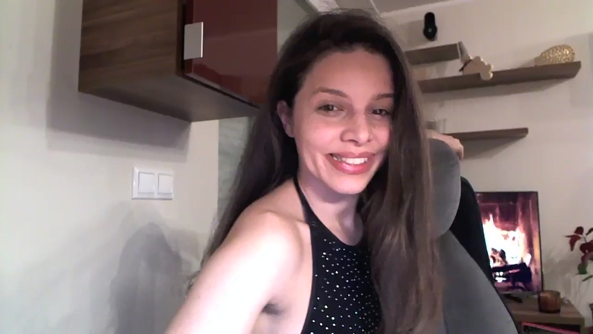 Gallery image thumbnail from Heaven_hot's myfreecams stream on, 01/19/2025, 16:20 image 6 of 20
