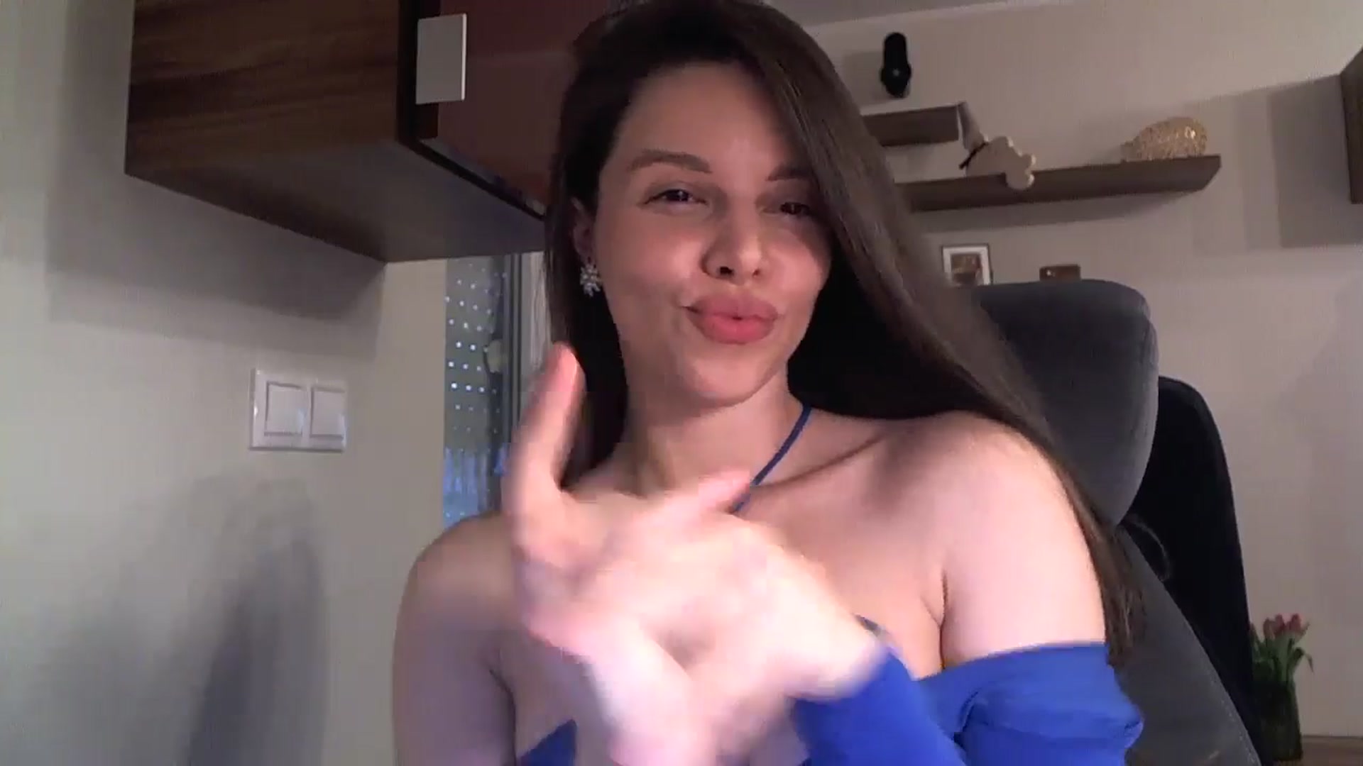 Gallery image thumbnail from Heaven_hot's myfreecams stream on, 01/30/2025, 14:43 image 17 of 20