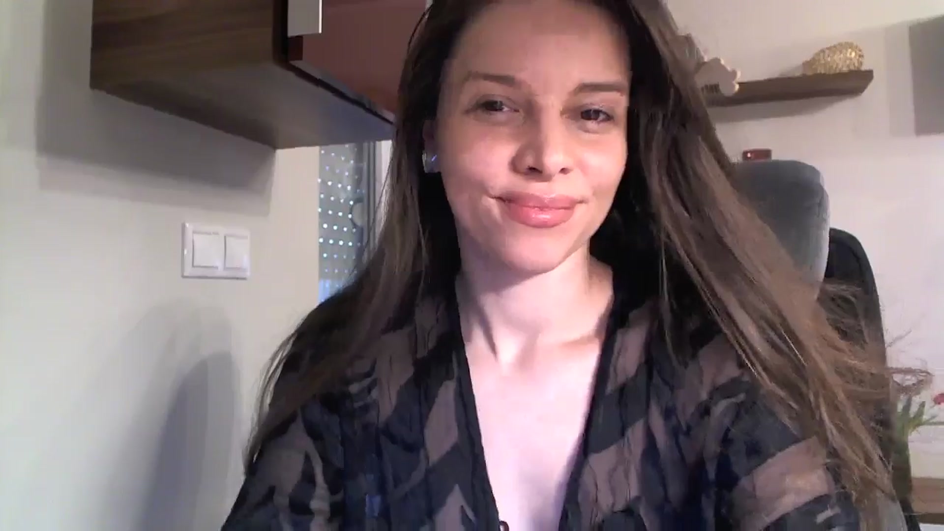 Gallery image thumbnail from Heaven_hot's myfreecams stream on, 02/01/2025, 14:38 image 9 of 20