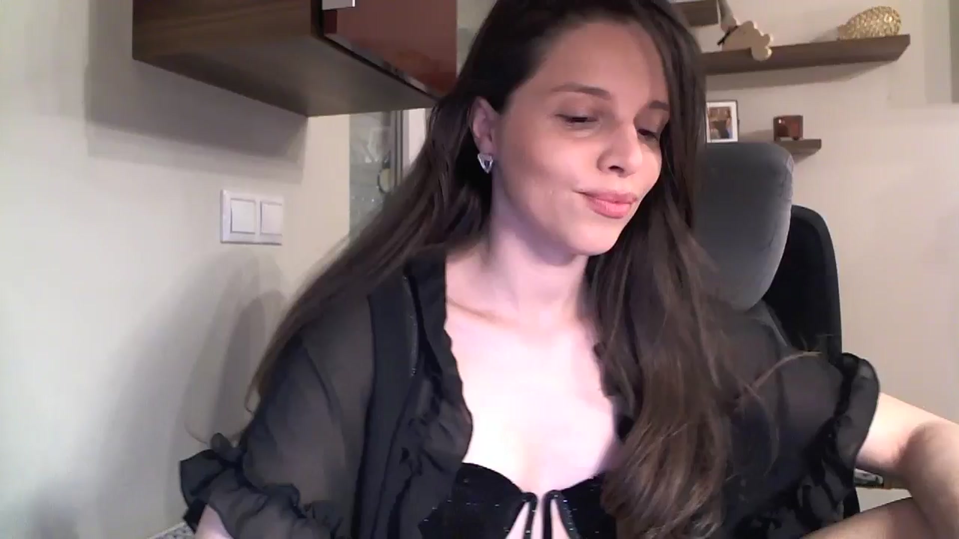 Gallery image thumbnail from Heaven_hot's myfreecams stream on, 02/04/2025, 15:53 image 11 of 20