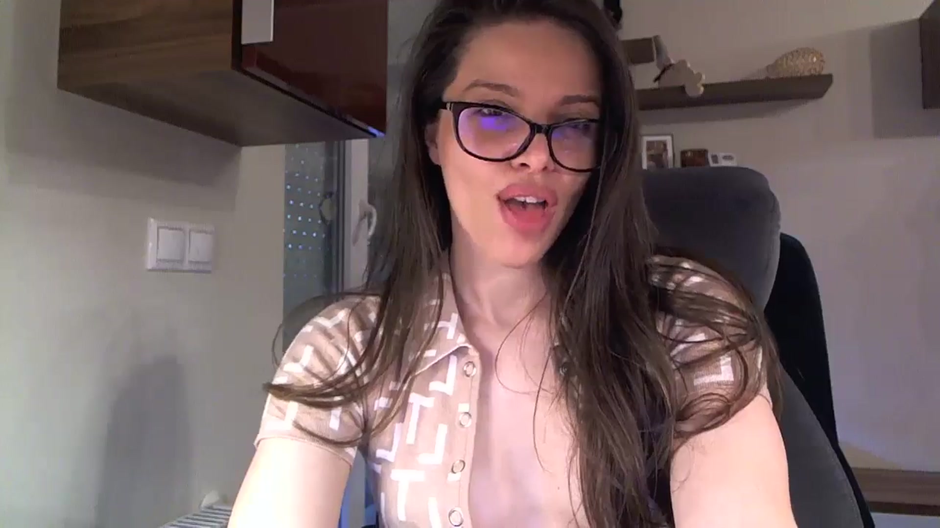 Gallery image thumbnail from Heaven_hot's myfreecams stream on, 02/15/2025, 15:44 image 18 of 20