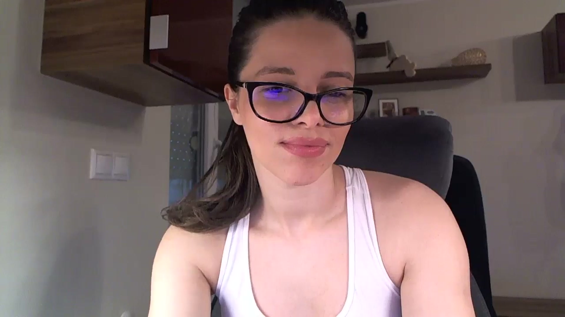 Gallery image thumbnail from Heaven_hot's myfreecams stream on, 02/16/2025, 15:36 image 16 of 20