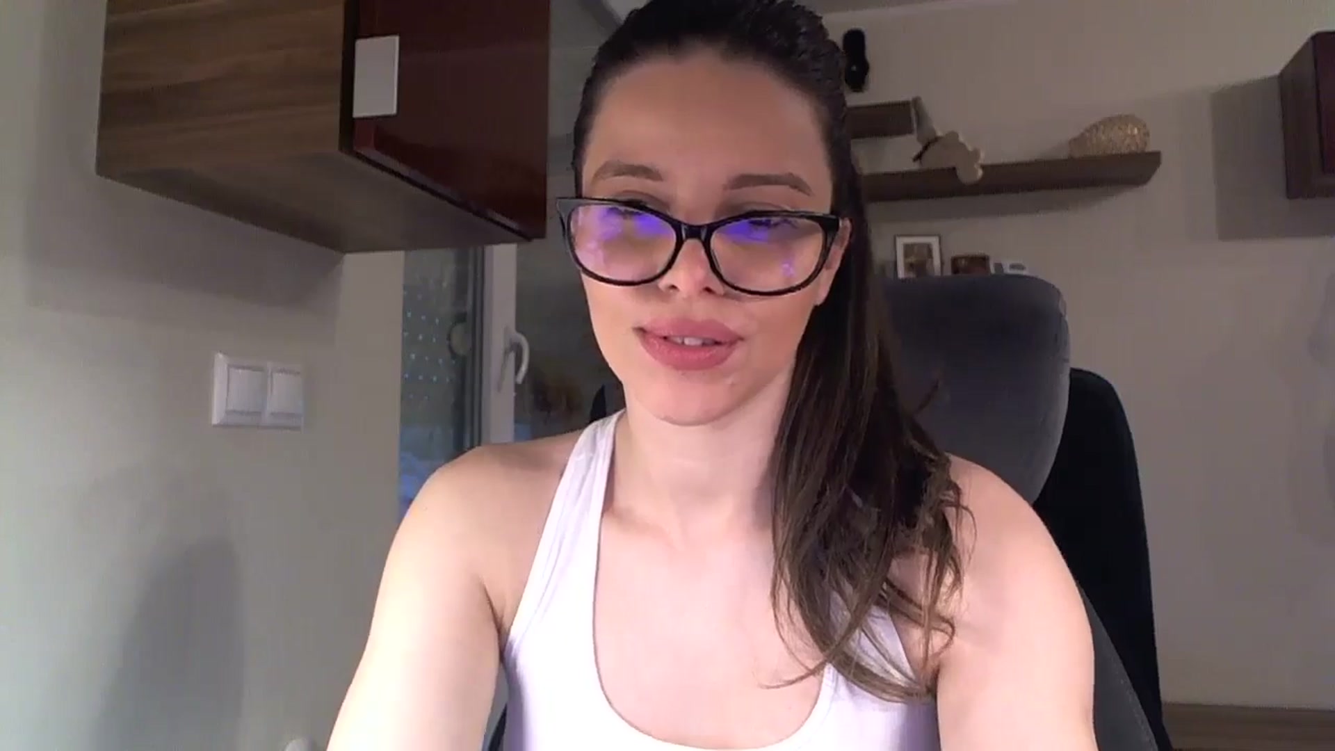 Gallery image thumbnail from Heaven_hot's myfreecams stream on, 02/16/2025, 15:36 image 18 of 20