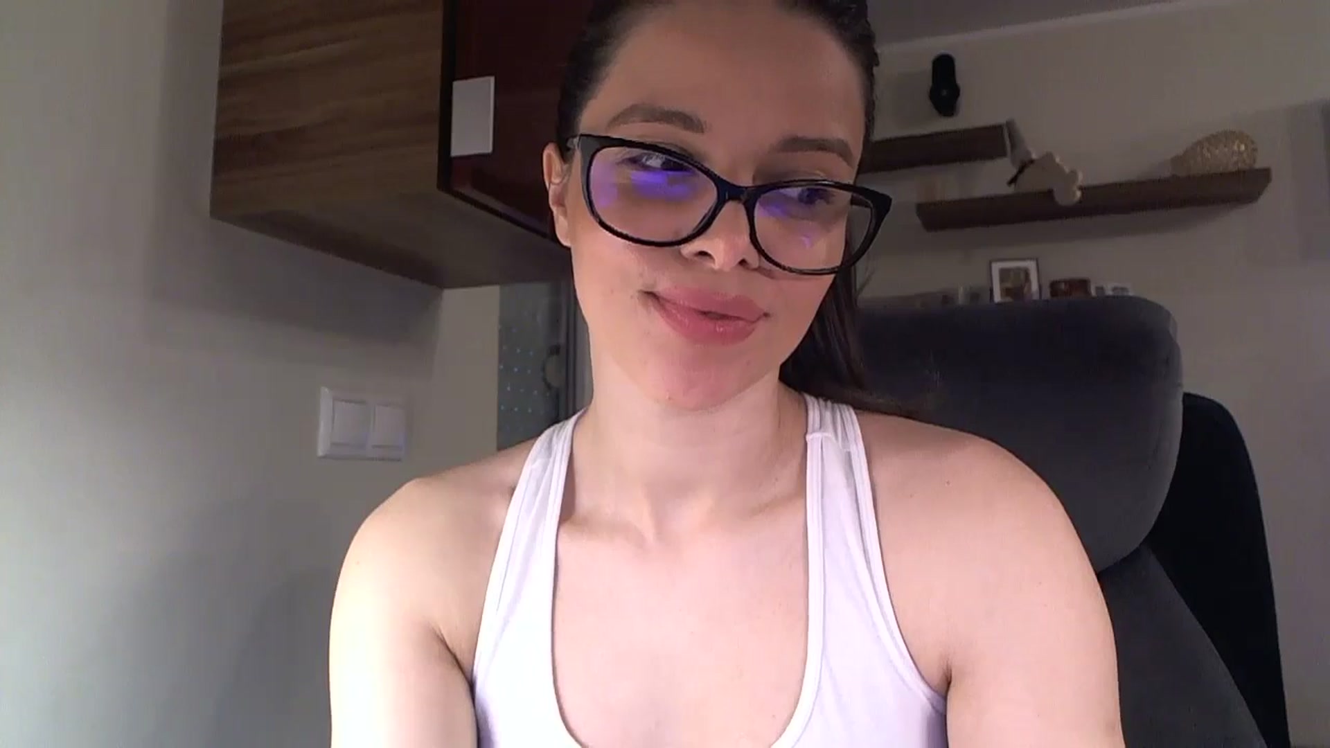 Gallery image thumbnail from Heaven_hot's myfreecams stream on, 02/16/2025, 15:36 image 19 of 20