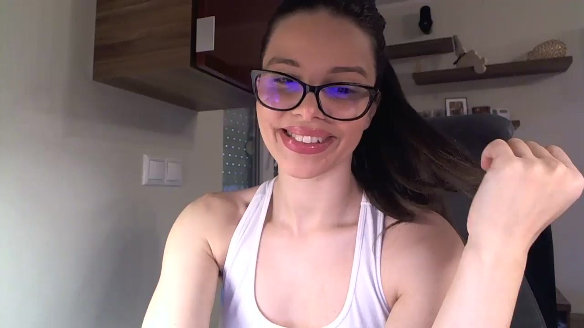 Gallery image thumbnail from Heaven_hot's myfreecams stream on, 02/16/2025, 15:36 image 6 of 20