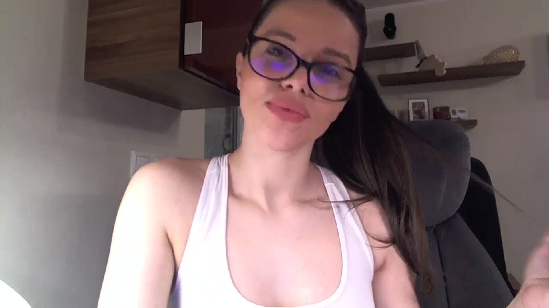 Gallery image thumbnail from Heaven_hot's myfreecams stream on, 02/16/2025, 15:50 image 3 of 20