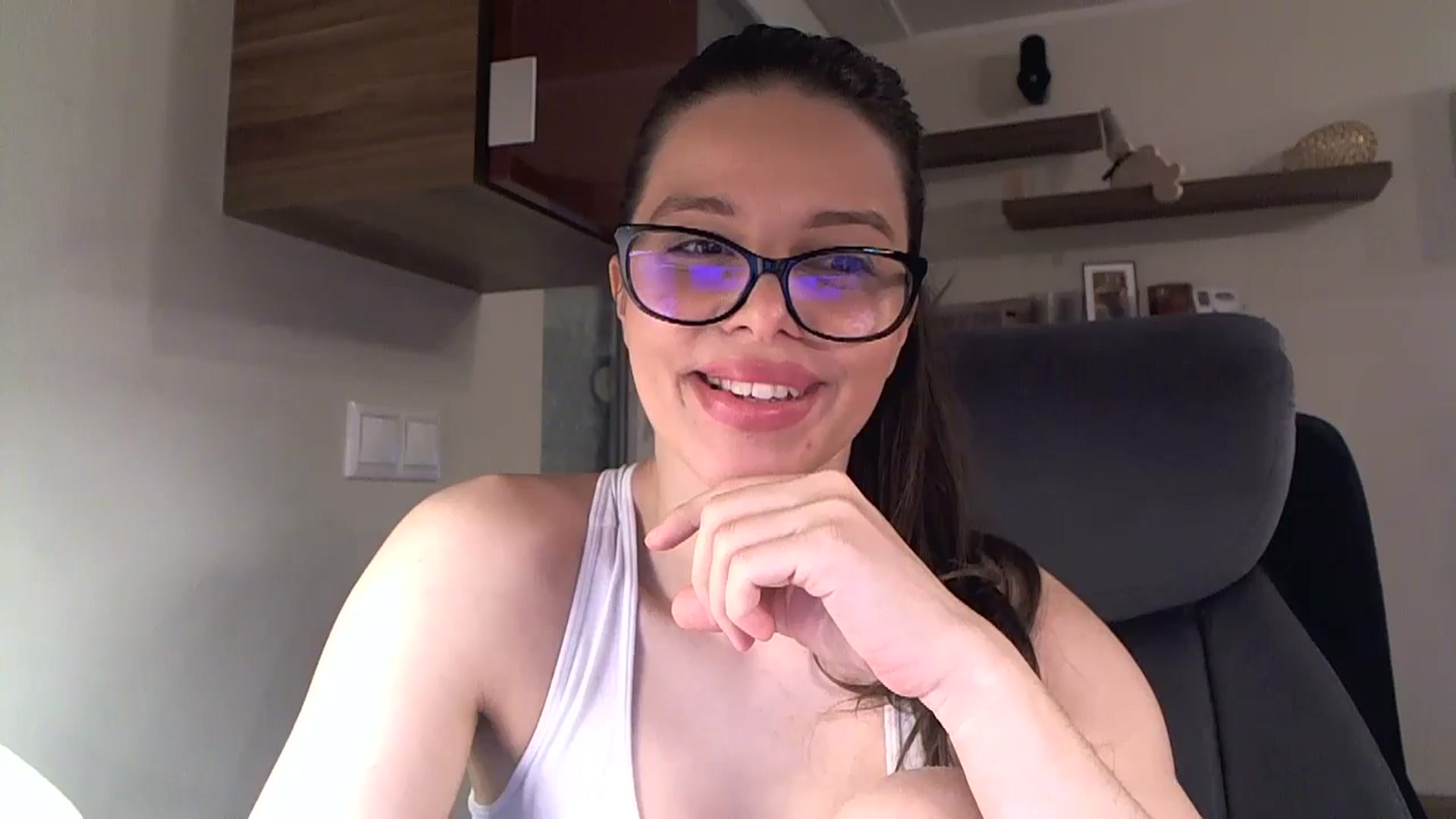 Gallery image thumbnail from Heaven_hot's myfreecams stream on, 02/16/2025, 15:50 image 5 of 20