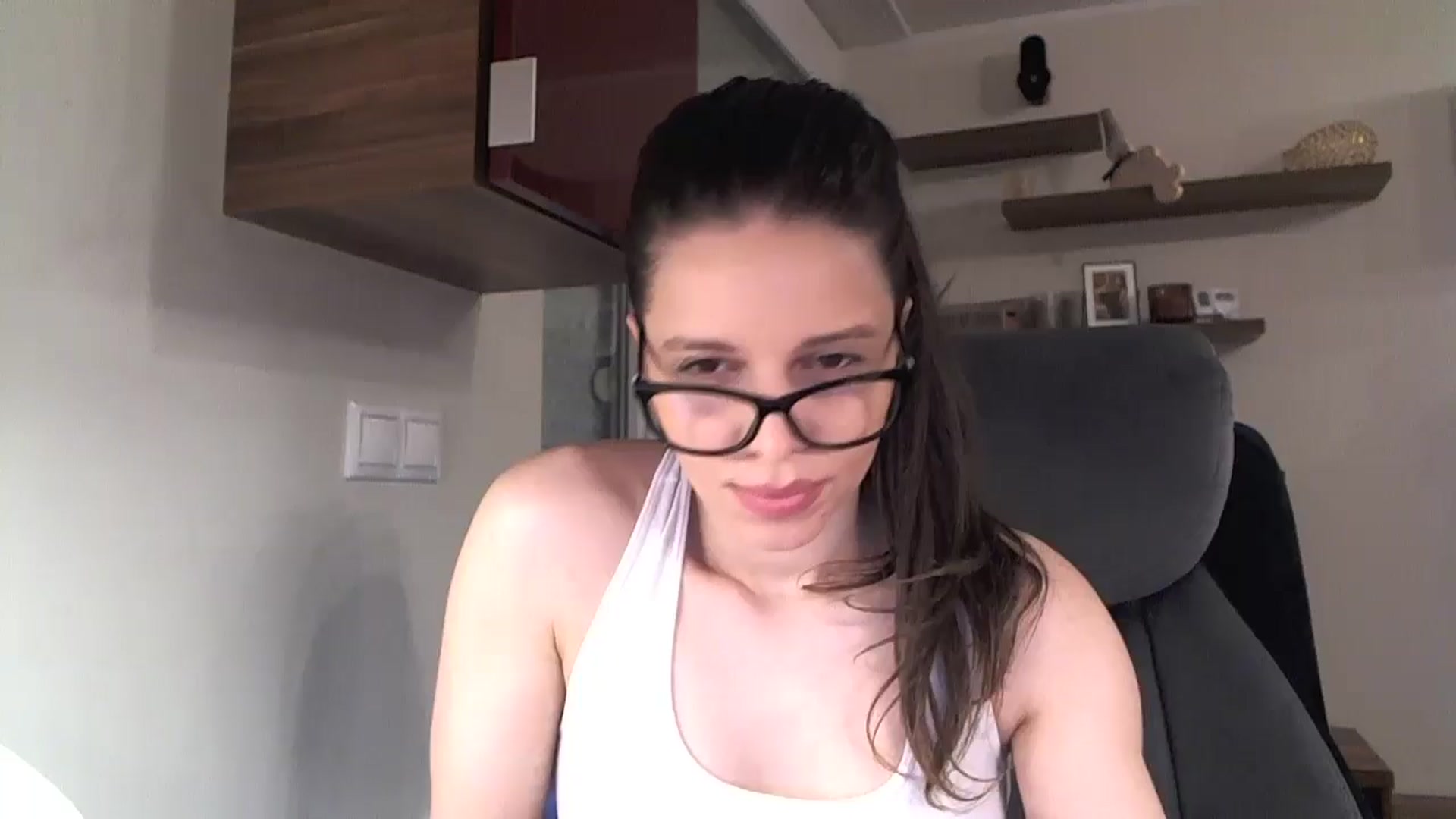 Gallery image thumbnail from Heaven_hot's myfreecams stream on, 02/16/2025, 15:50 image 6 of 20