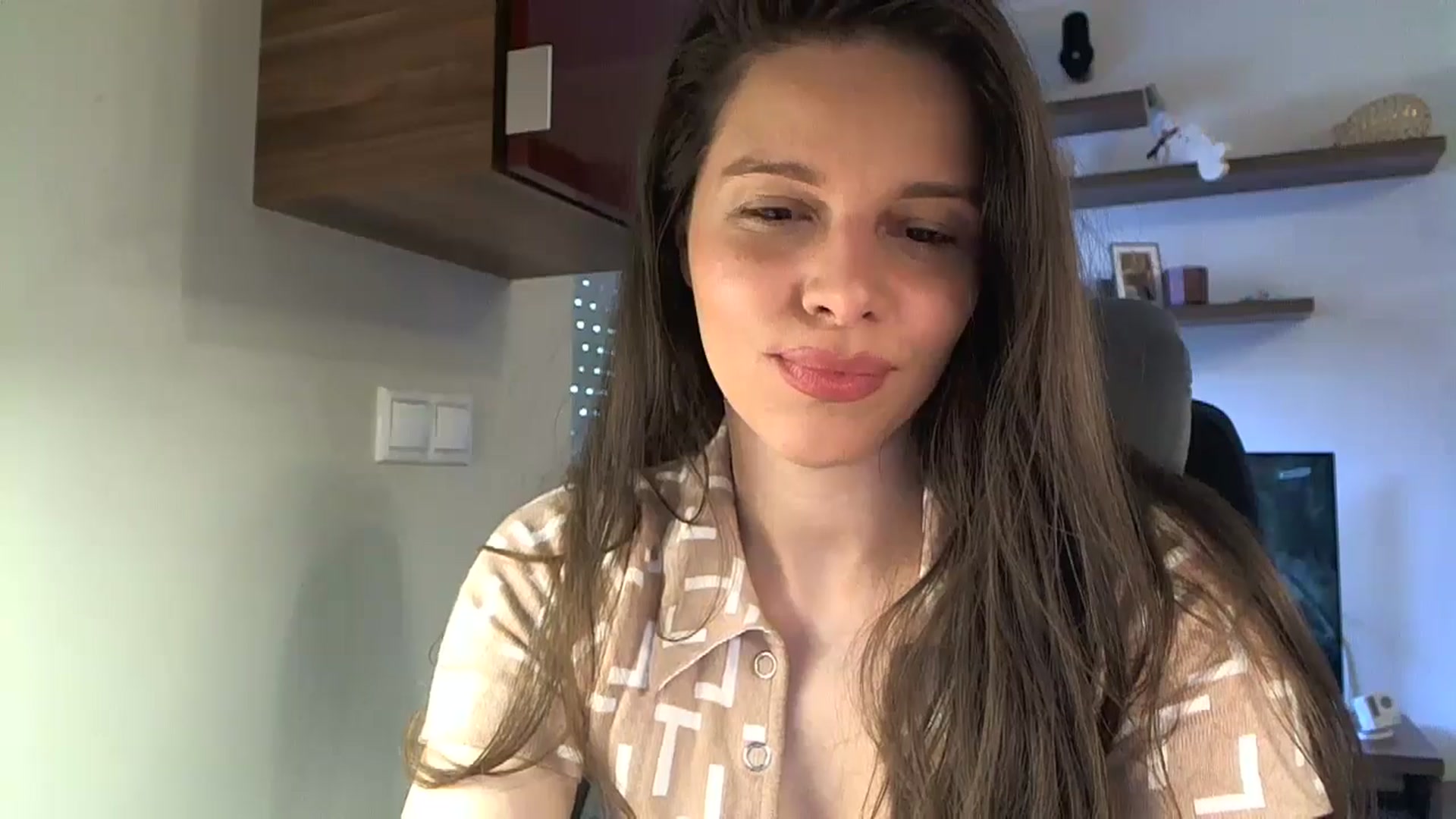 Gallery image thumbnail from Heaven_hot's myfreecams stream on, 02/19/2025, 15:00 image 19 of 20