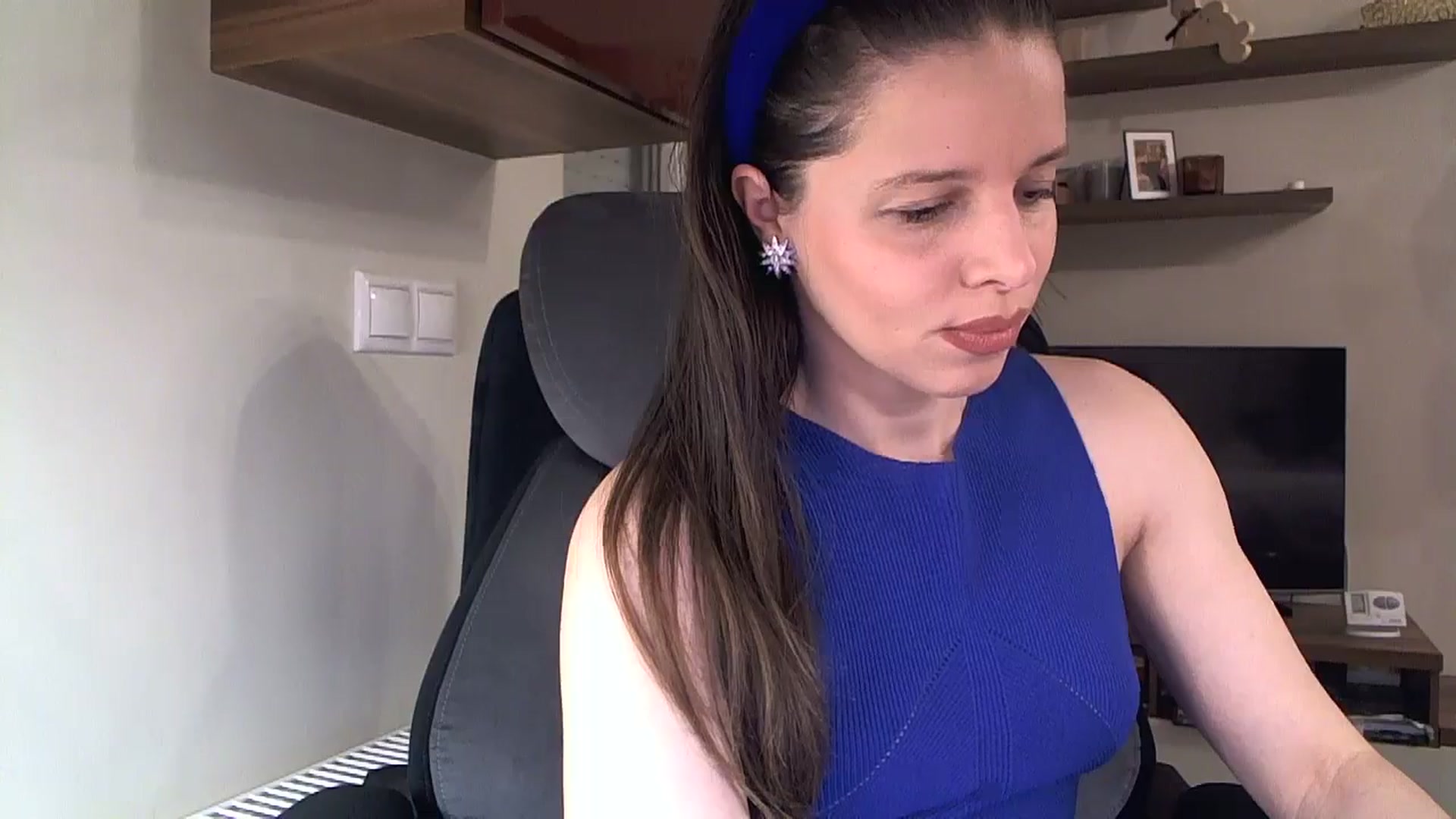 Gallery image thumbnail from Heaven_hot's myfreecams stream on, 02/21/2025, 17:15 image 7 of 20