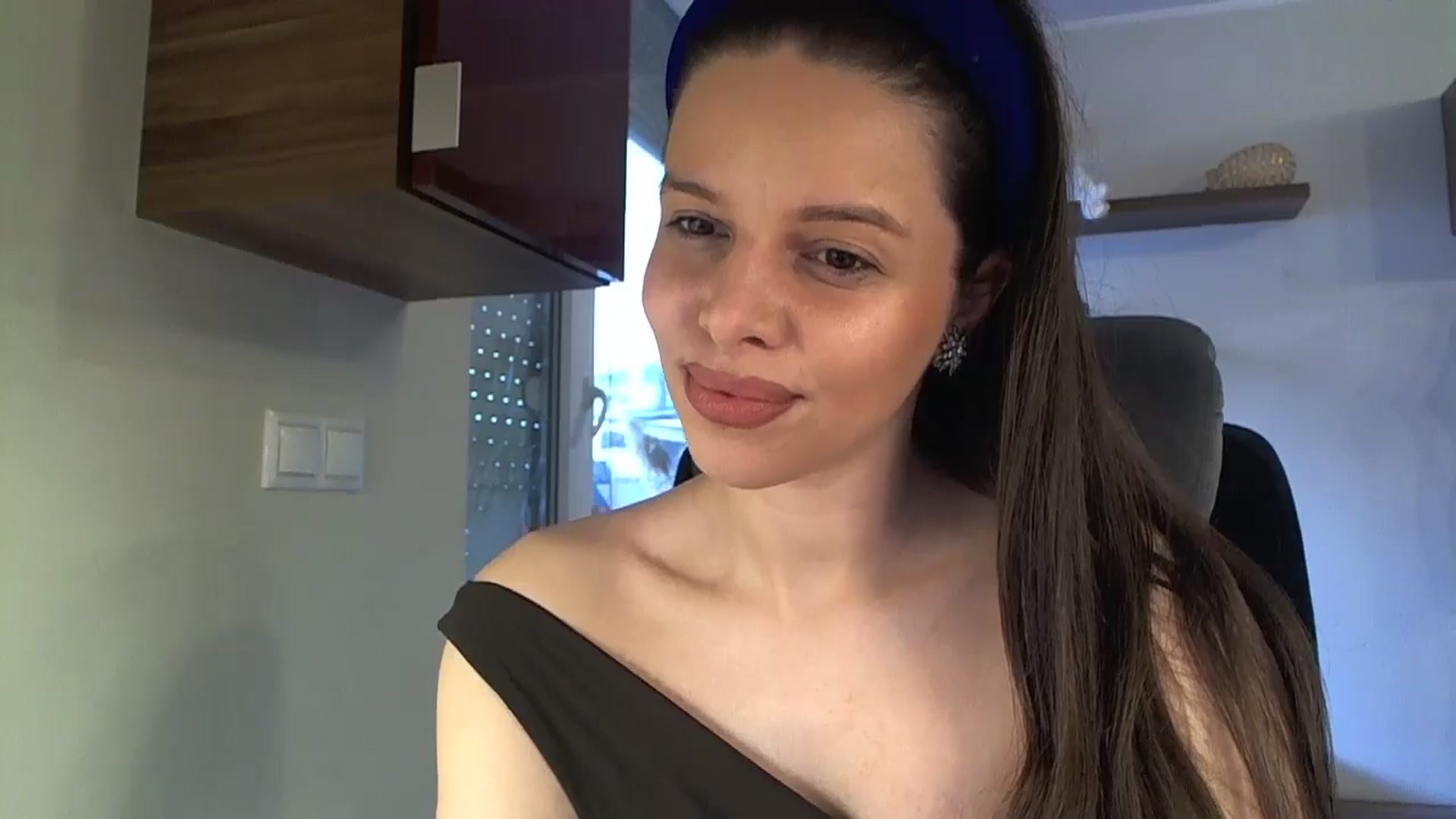 Gallery image thumbnail from Heaven_hot's myfreecams stream on, 02/22/2025, 14:35 image 12 of 20