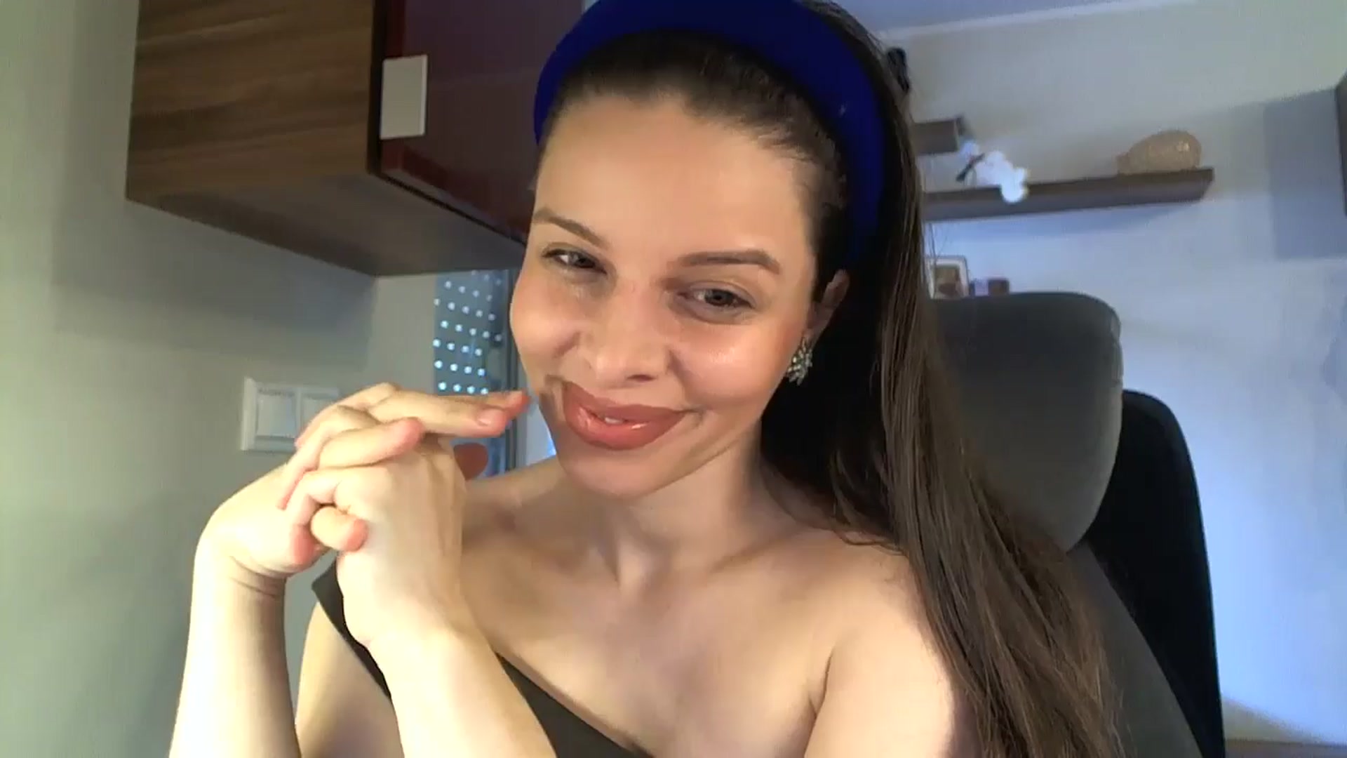 Gallery image thumbnail from Heaven_hot's myfreecams stream on, 02/22/2025, 14:35 image 16 of 20