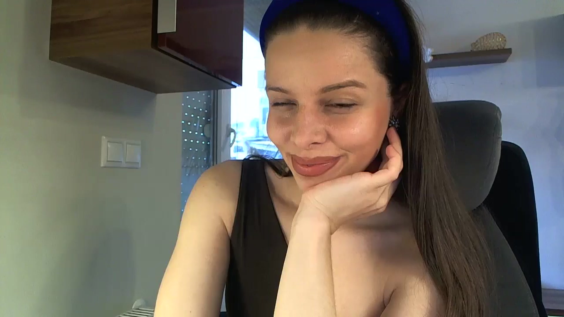 Gallery image thumbnail from Heaven_hot's myfreecams stream on, 02/22/2025, 14:35 image 3 of 20