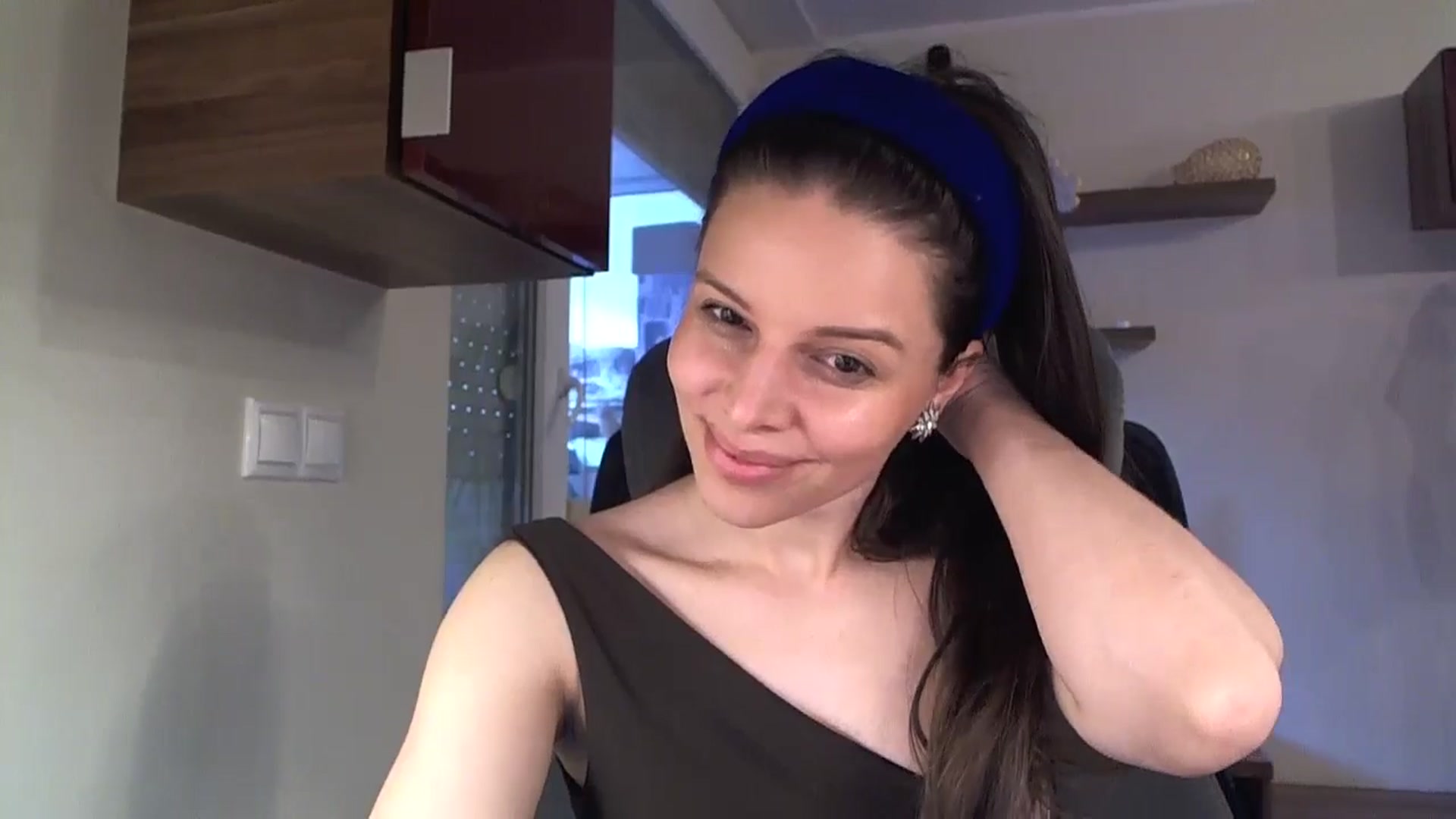 Gallery image thumbnail from Heaven_hot's myfreecams stream on, 02/22/2025, 16:19 image 10 of 20