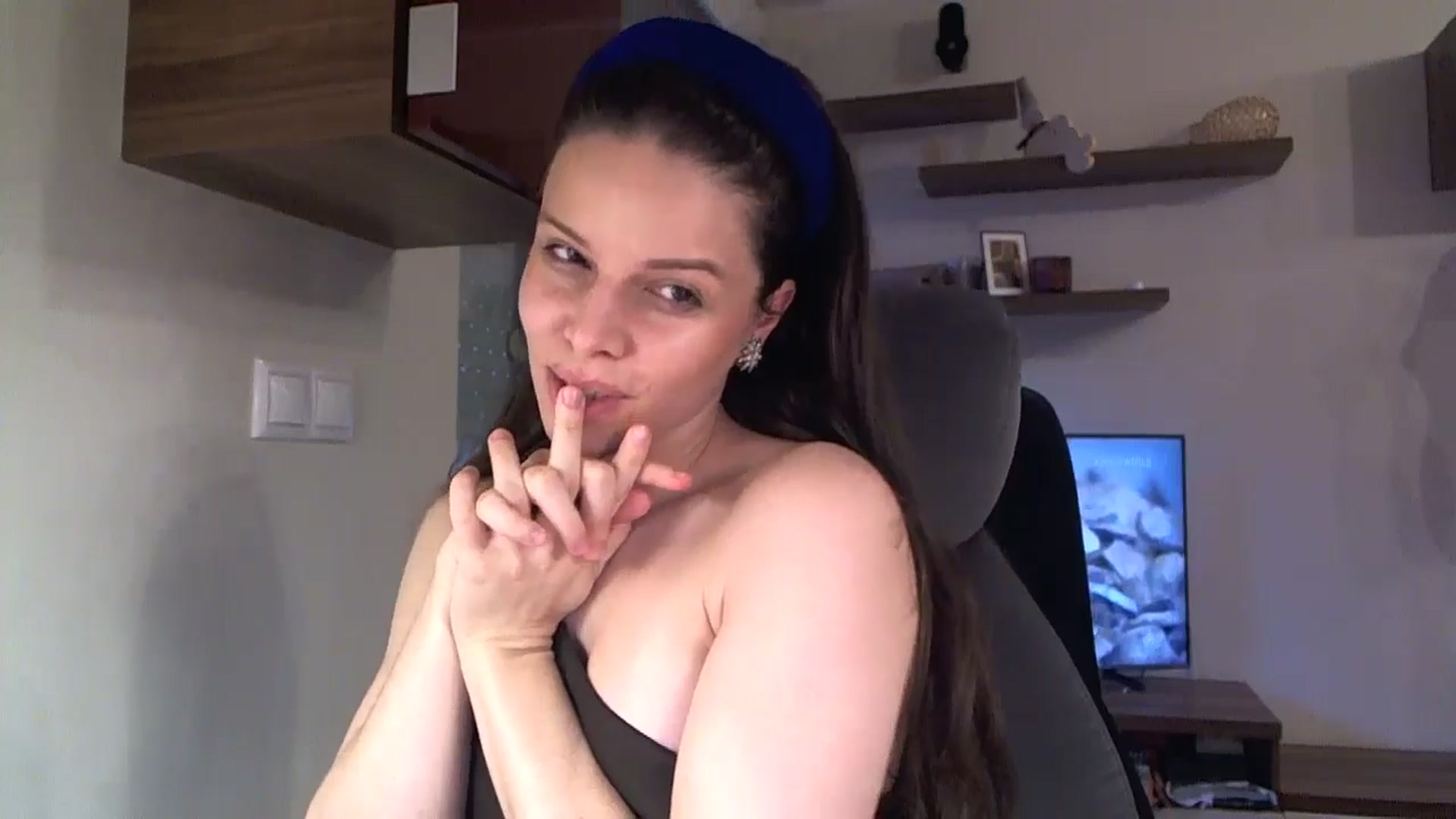 Gallery image thumbnail from Heaven_hot's myfreecams stream on, 02/22/2025, 16:19 image 16 of 20