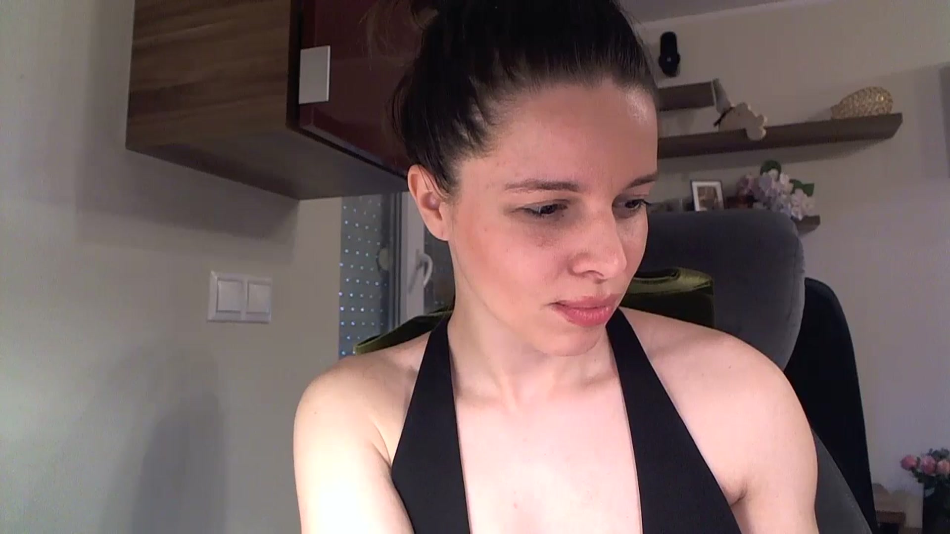 Gallery image thumbnail from Heaven_hot's myfreecams stream on, 03/08/2025, 16:12 image 19 of 20