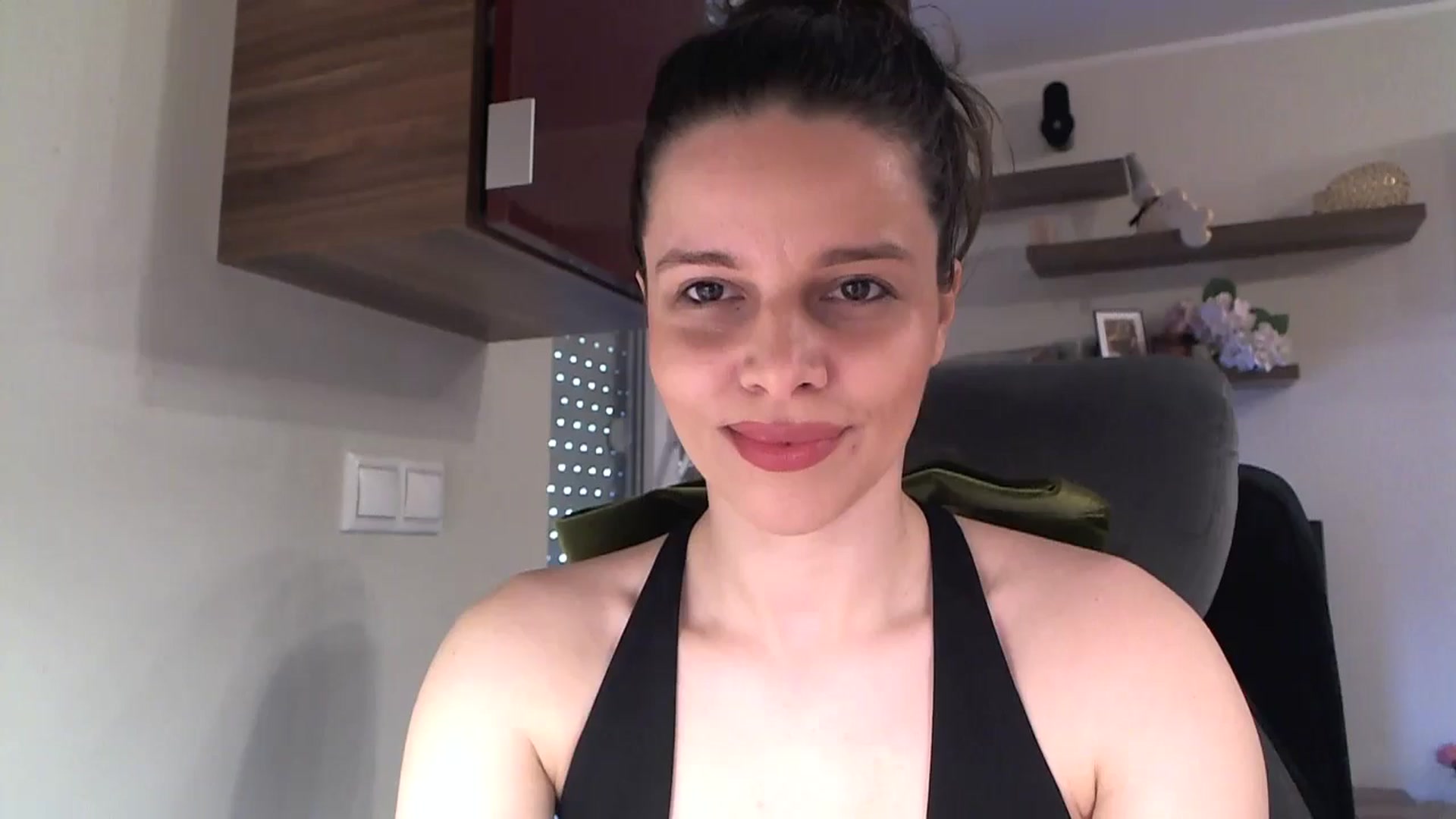 Gallery image thumbnail from Heaven_hot's myfreecams stream on, 03/08/2025, 16:12 image 6 of 20