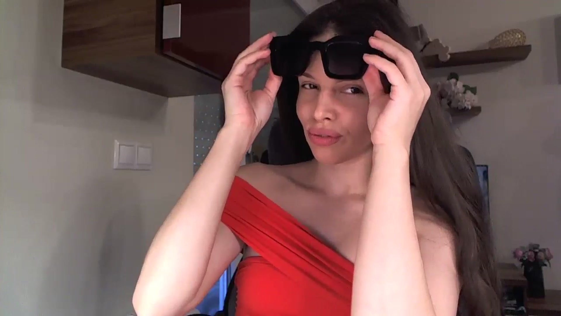 Gallery image thumbnail from Heaven_hot's myfreecams stream on, 03/15/2025, 14:50 image 10 of 20