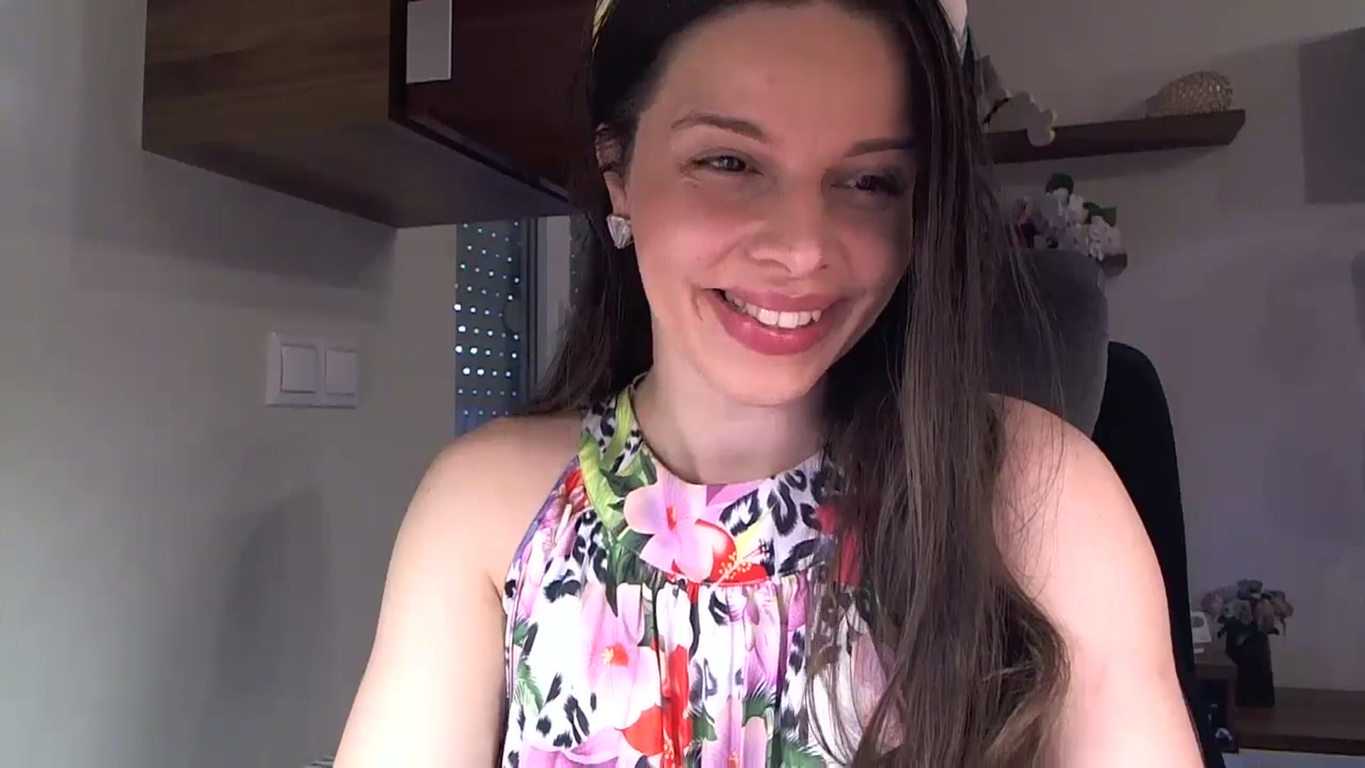 Gallery image thumbnail from Heaven_hot's myfreecams stream on, 03/18/2025, 15:10 image 2 of 20