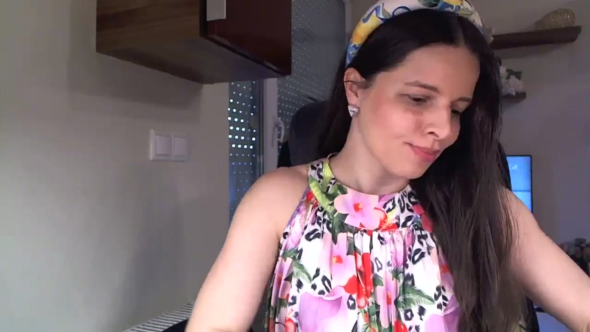 Gallery image thumbnail from Heaven_hot's myfreecams stream on, 03/18/2025, 15:10 image 9 of 20