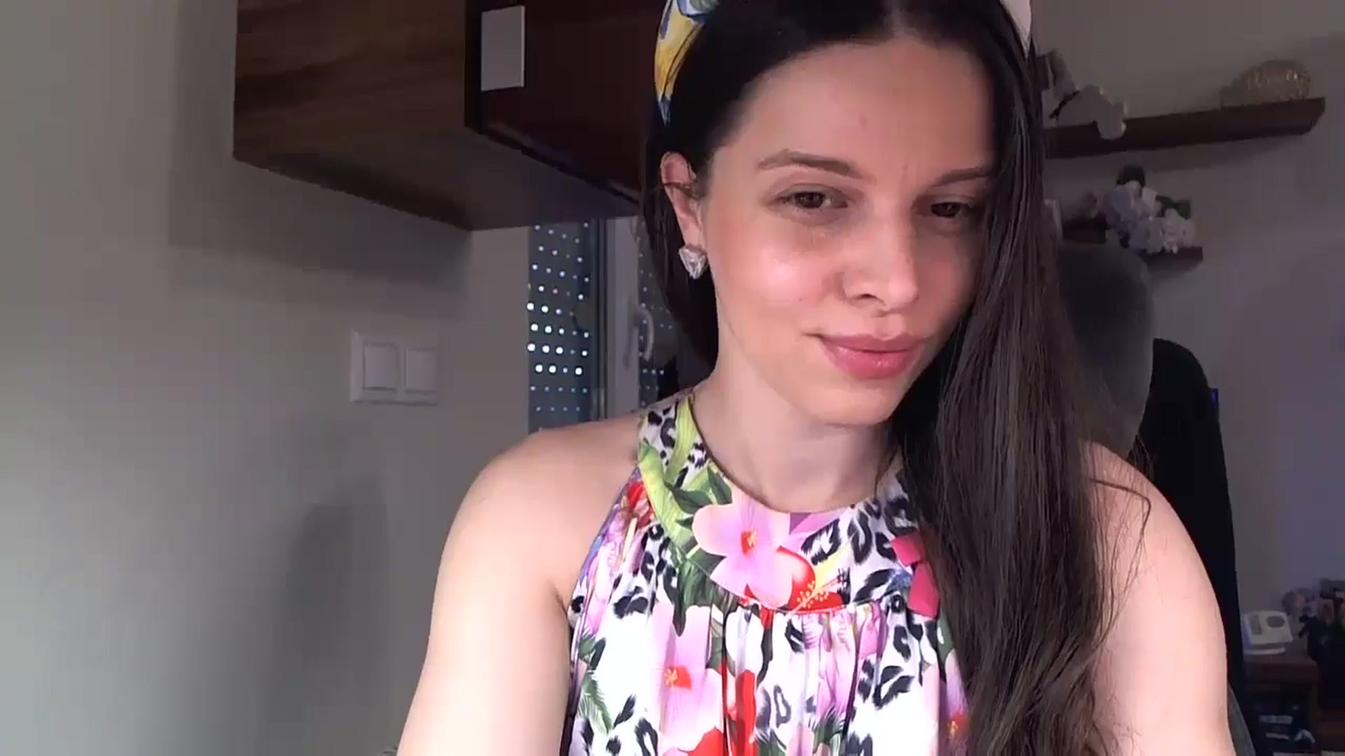 Gallery image thumbnail from Heaven_hot's myfreecams stream on, 03/18/2025, 15:10 image 6 of 20