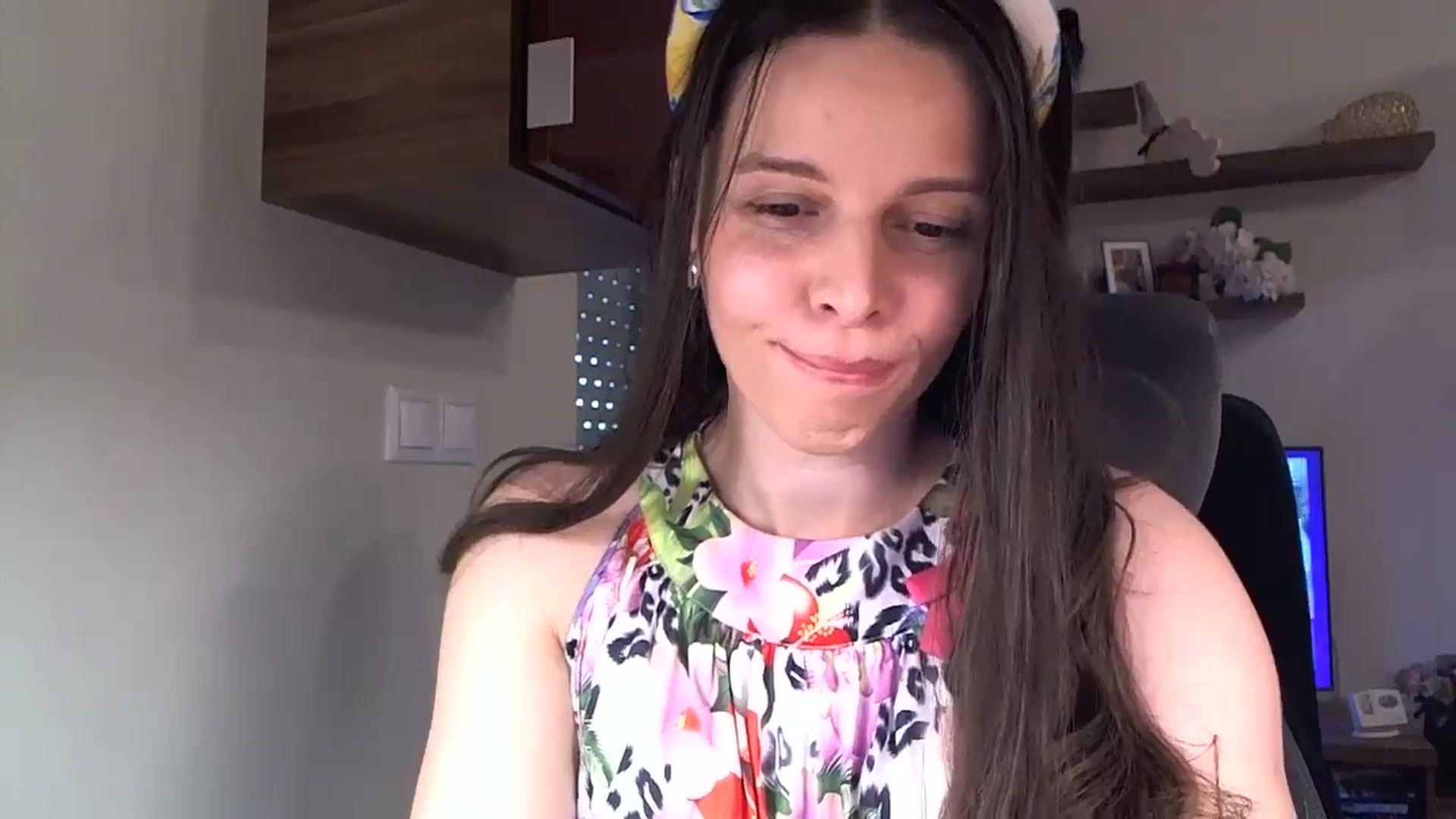 Gallery image thumbnail from Heaven_hot's myfreecams stream on, 03/18/2025, 15:10 image 5 of 20