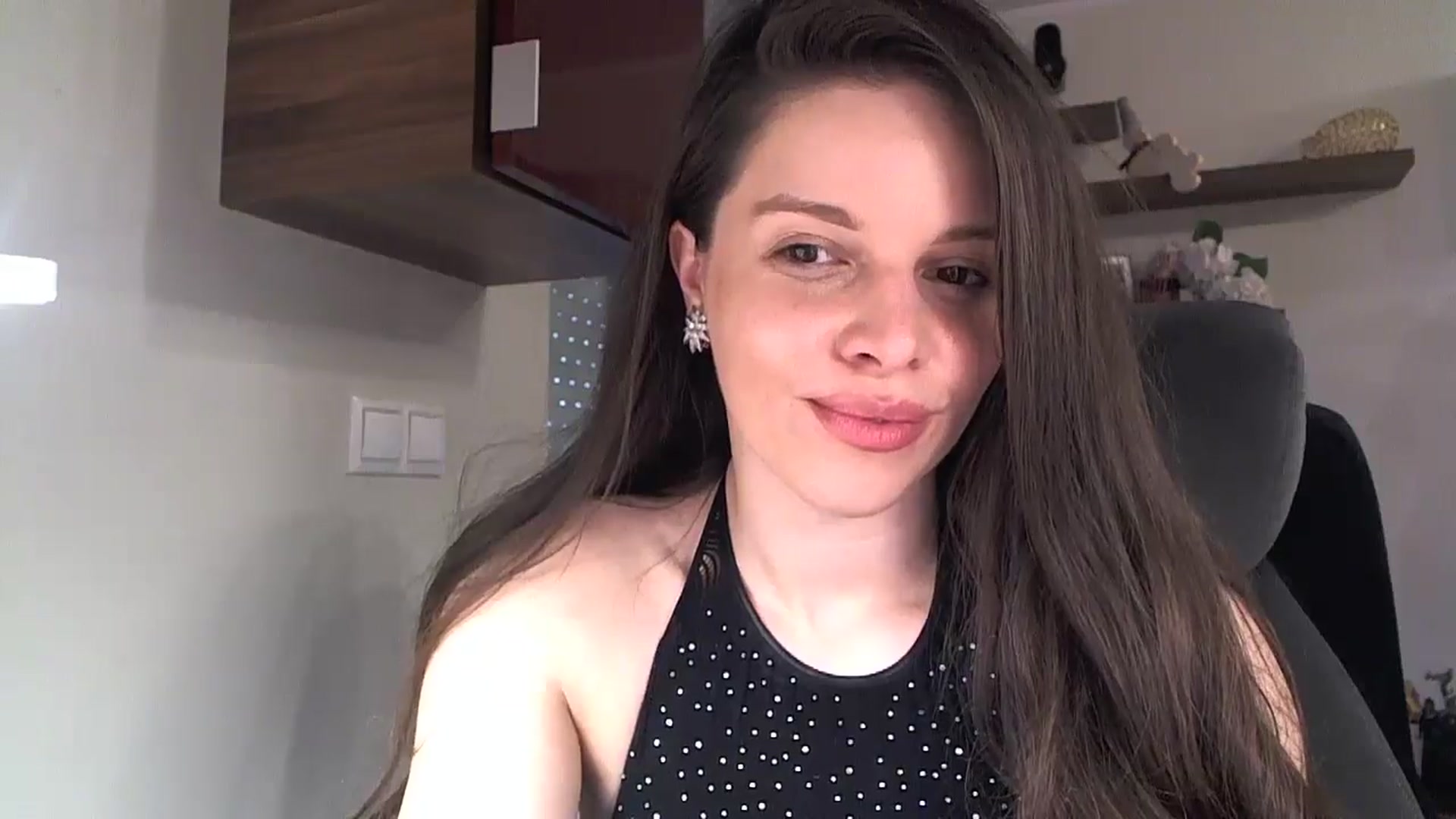 Gallery image thumbnail from Heaven_hot's myfreecams stream on, 03/29/2025, 15:37 image 11 of 20