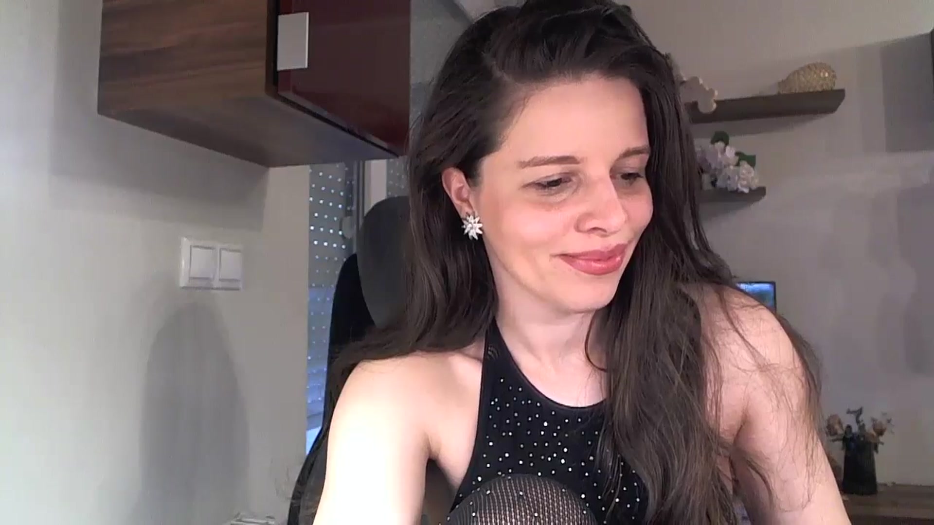 Gallery image thumbnail from Heaven_hot's myfreecams stream on, 03/29/2025, 15:37 image 2 of 20