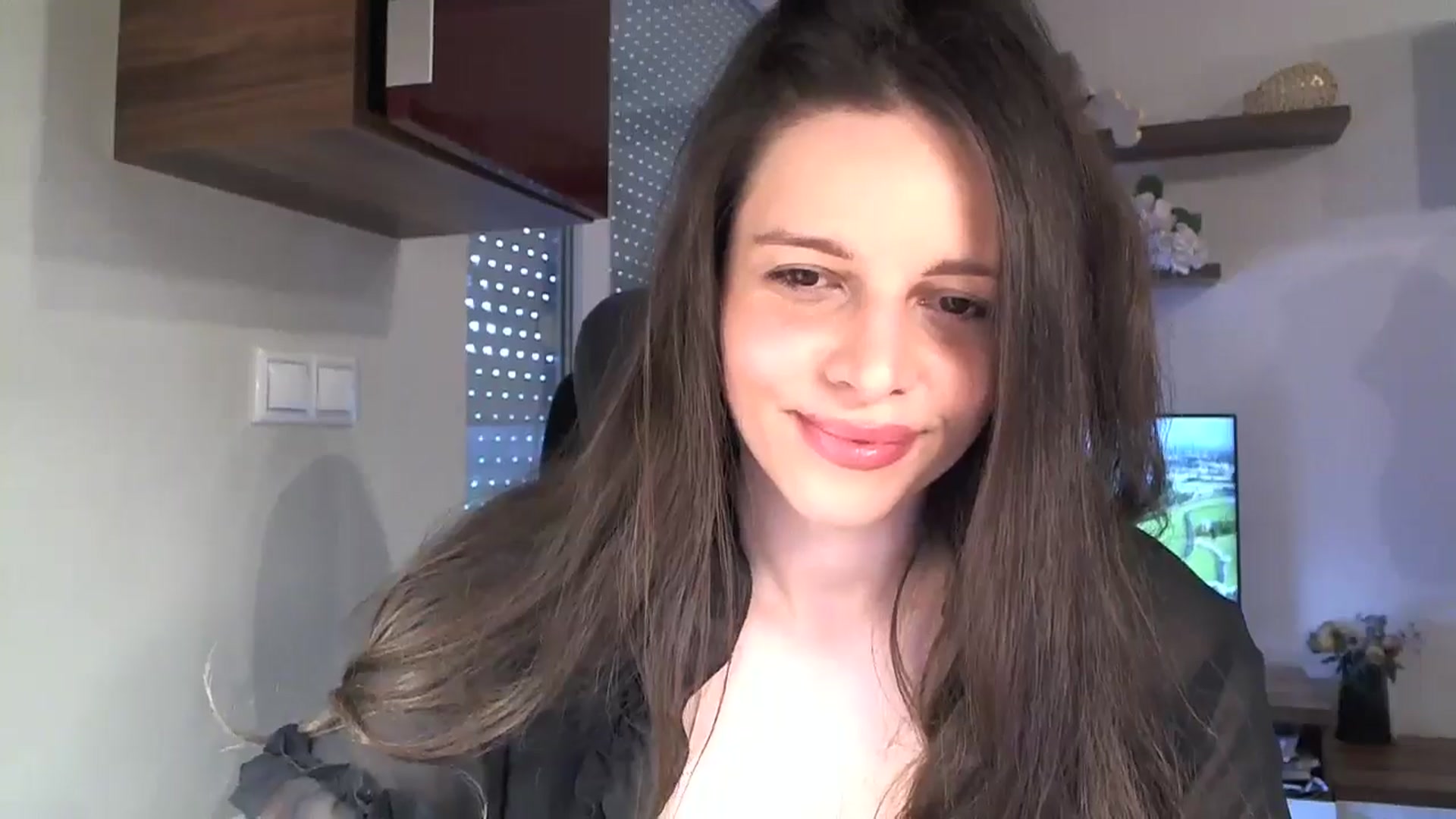 Gallery image thumbnail from Heaven_hot's myfreecams stream on, 04/05/2025, 15:33 image 3 of 20