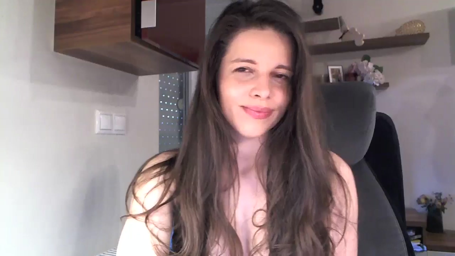 Gallery image thumbnail from Heaven_hot's myfreecams stream on, 04/06/2025, 15:29 image 5 of 20