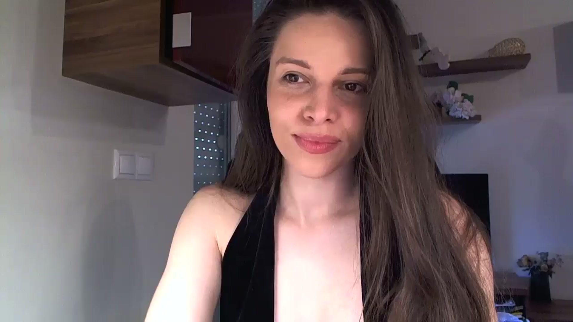 Gallery image thumbnail from Heaven_hot's myfreecams stream on, 04/06/2025, 15:29 image 2 of 20