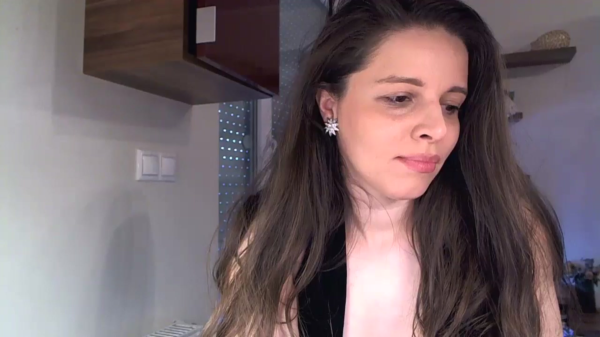 Gallery image thumbnail from Heaven_hot's myfreecams stream on, 04/06/2025, 15:29 image 9 of 20