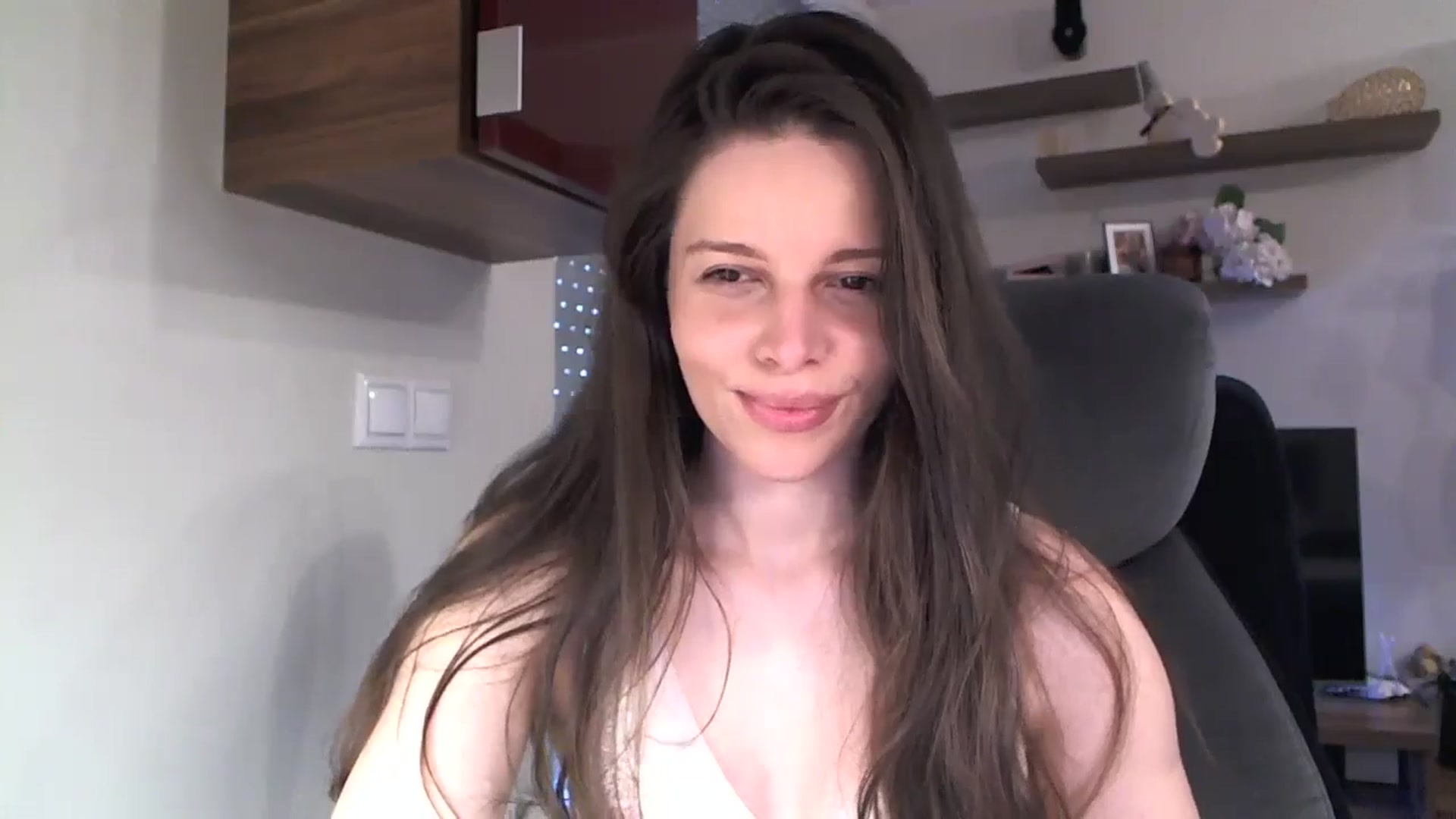 Gallery image thumbnail from Heaven_hot's myfreecams stream on, 04/12/2025, 12:14 image 18 of 20