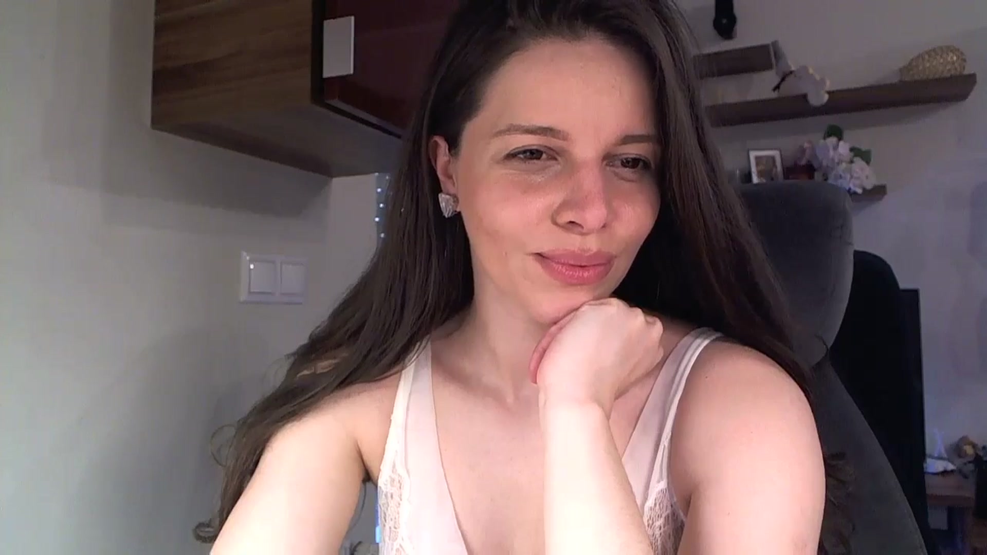 Gallery image thumbnail from Heaven_hot's myfreecams stream on, 04/12/2025, 12:14 image 19 of 20
