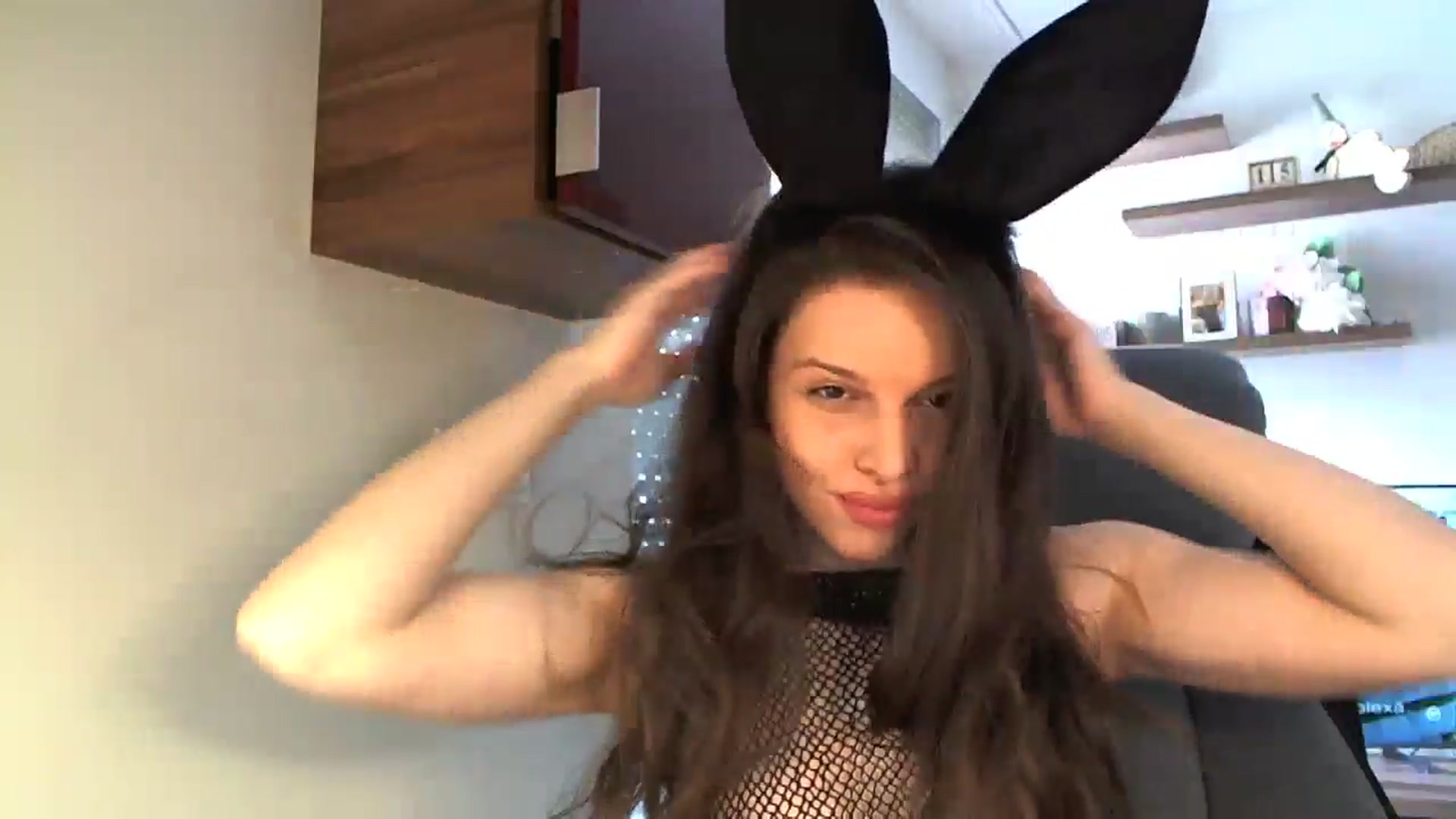 Gallery image thumbnail from Heaven_hot's myfreecams stream on, 04/18/2025, 15:35 image 4 of 20