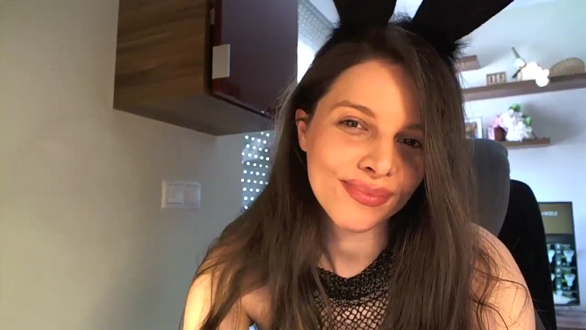 Gallery image thumbnail from Heaven_hot's myfreecams stream on, 04/18/2025, 15:35 image 18 of 20