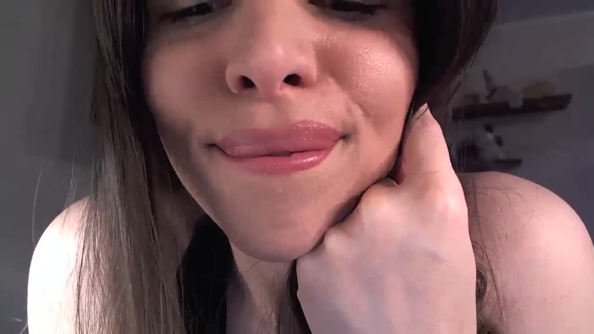 Gallery image thumbnail from Heaven_hot's myfreecams stream on, 04/19/2025, 12:21 image 4 of 20