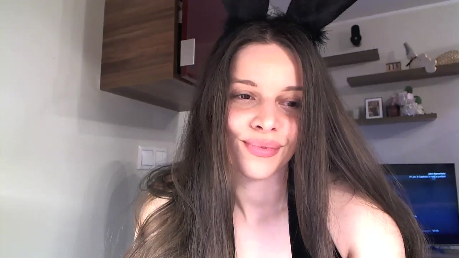 Gallery image thumbnail from Heaven_hot's myfreecams stream on, 04/19/2025, 12:21 image 16 of 20