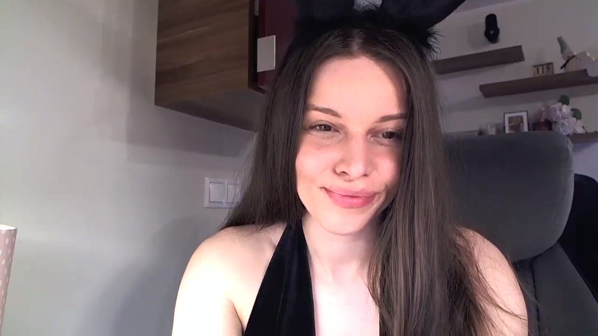 Gallery image thumbnail from Heaven_hot's myfreecams stream on, 04/19/2025, 12:21 image 19 of 20